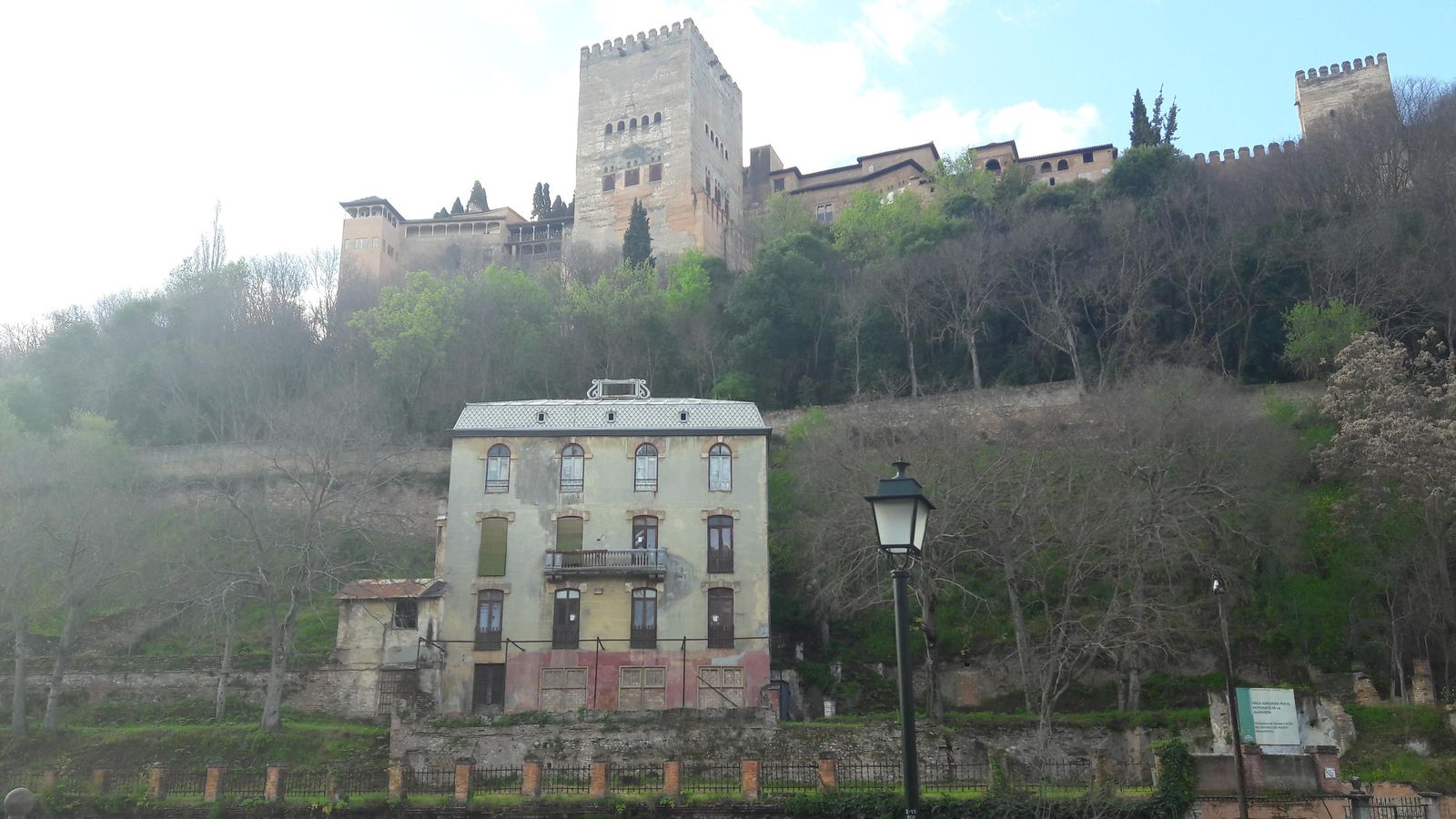 El Hotel Réuma a los pies de la Alhambra