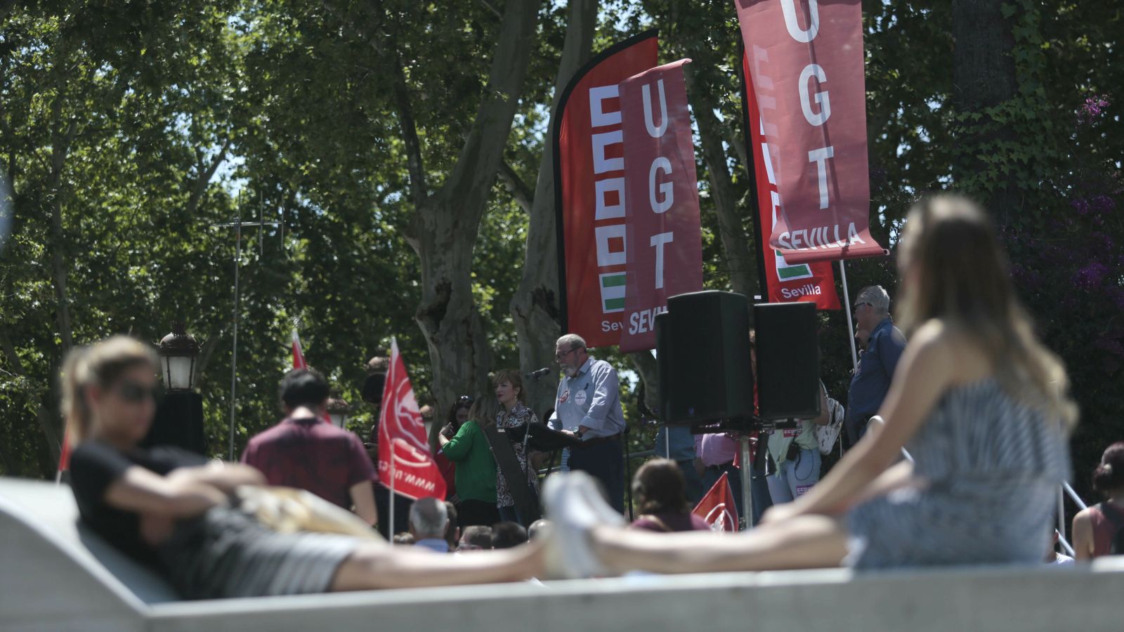 las imágenes de la  manifestación del Primero de Mayo en Sevilla