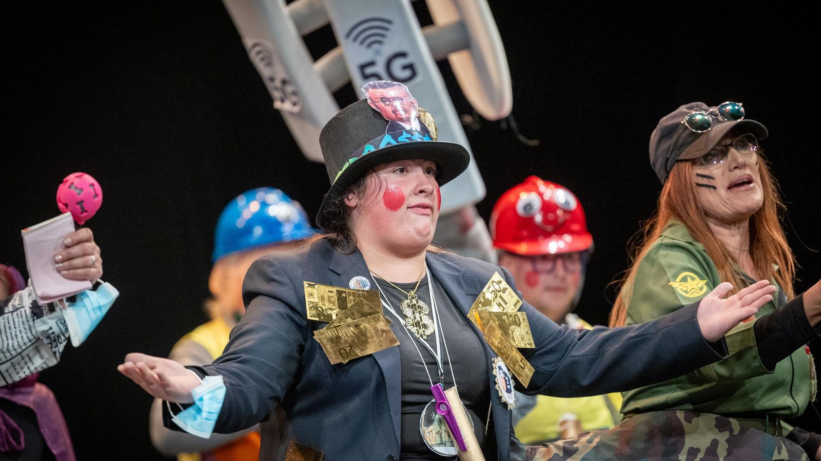 Búscate entre las mejores imágenes de la undécima sesión de preliminares del COAC 2025