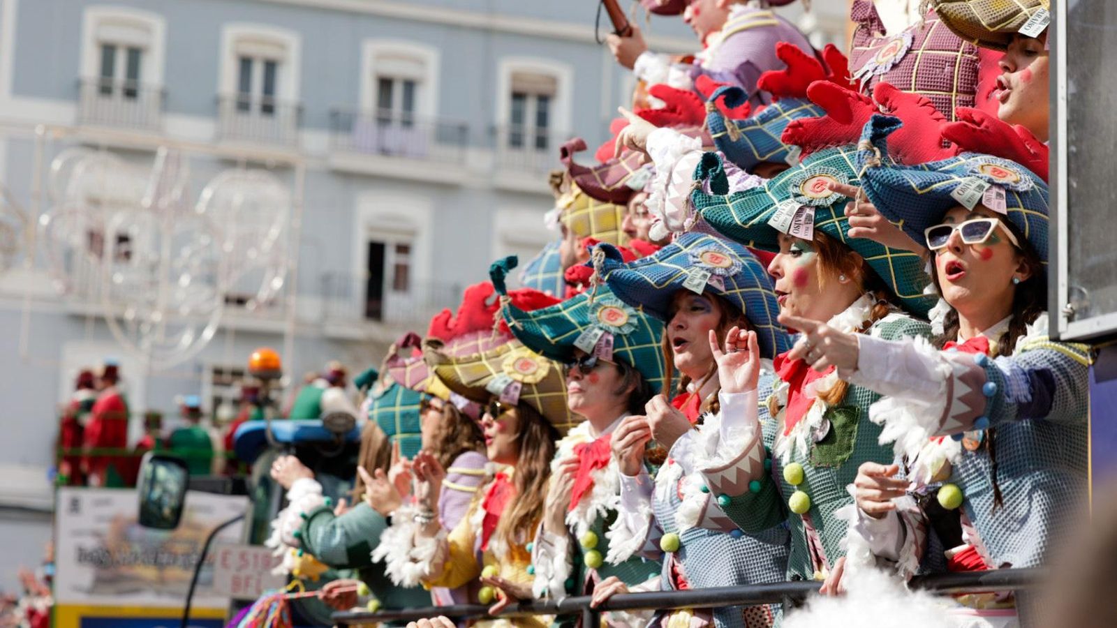 Las mejores imágenes del primer domingo de Carnaval de Cádiz