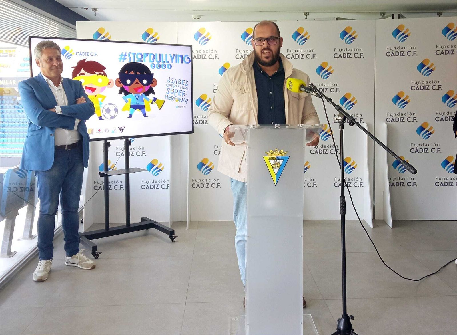 Salguero en la entrega del reconocimiento