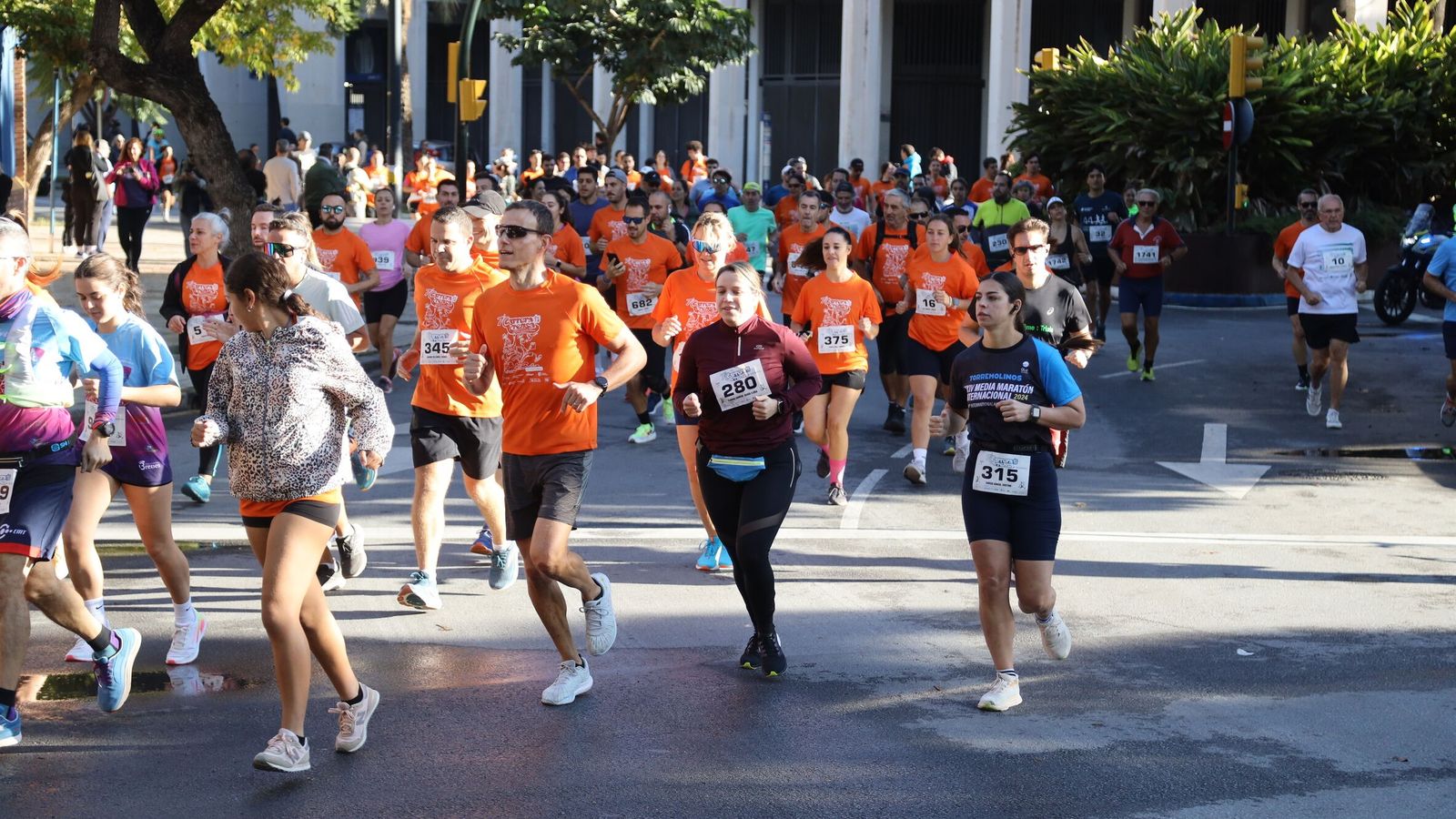 Búscate en las fotos de la Carrera de la Prensa en Málaga