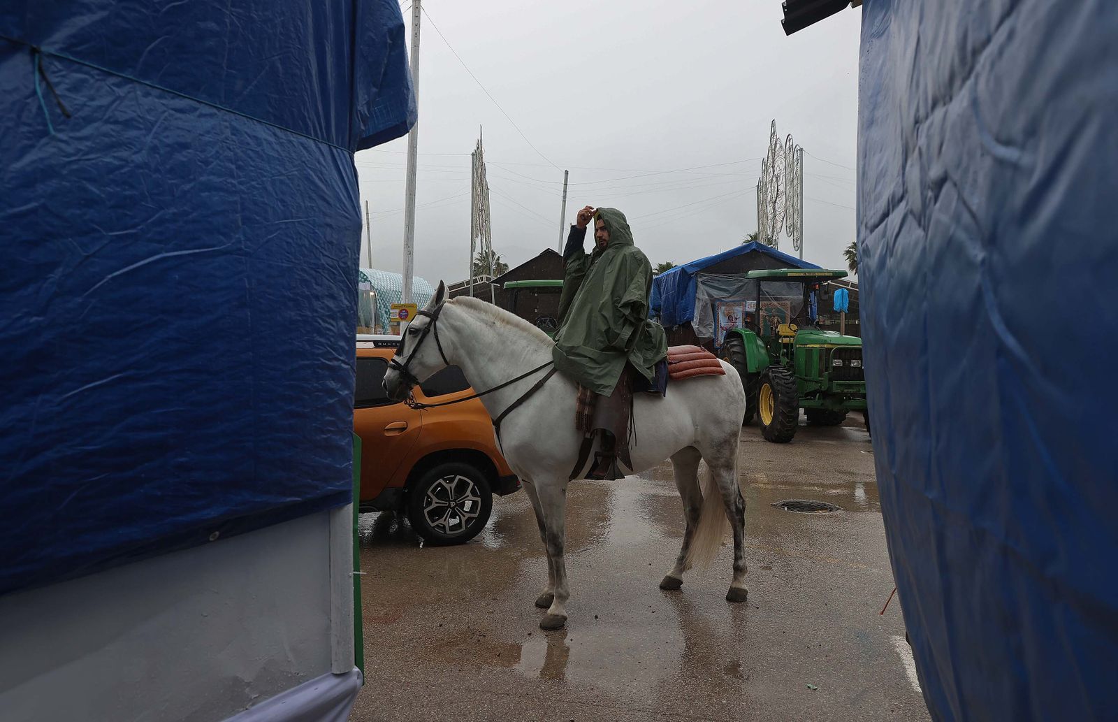 Búscate en las fotos del sábado en la romería de Los Barrios
