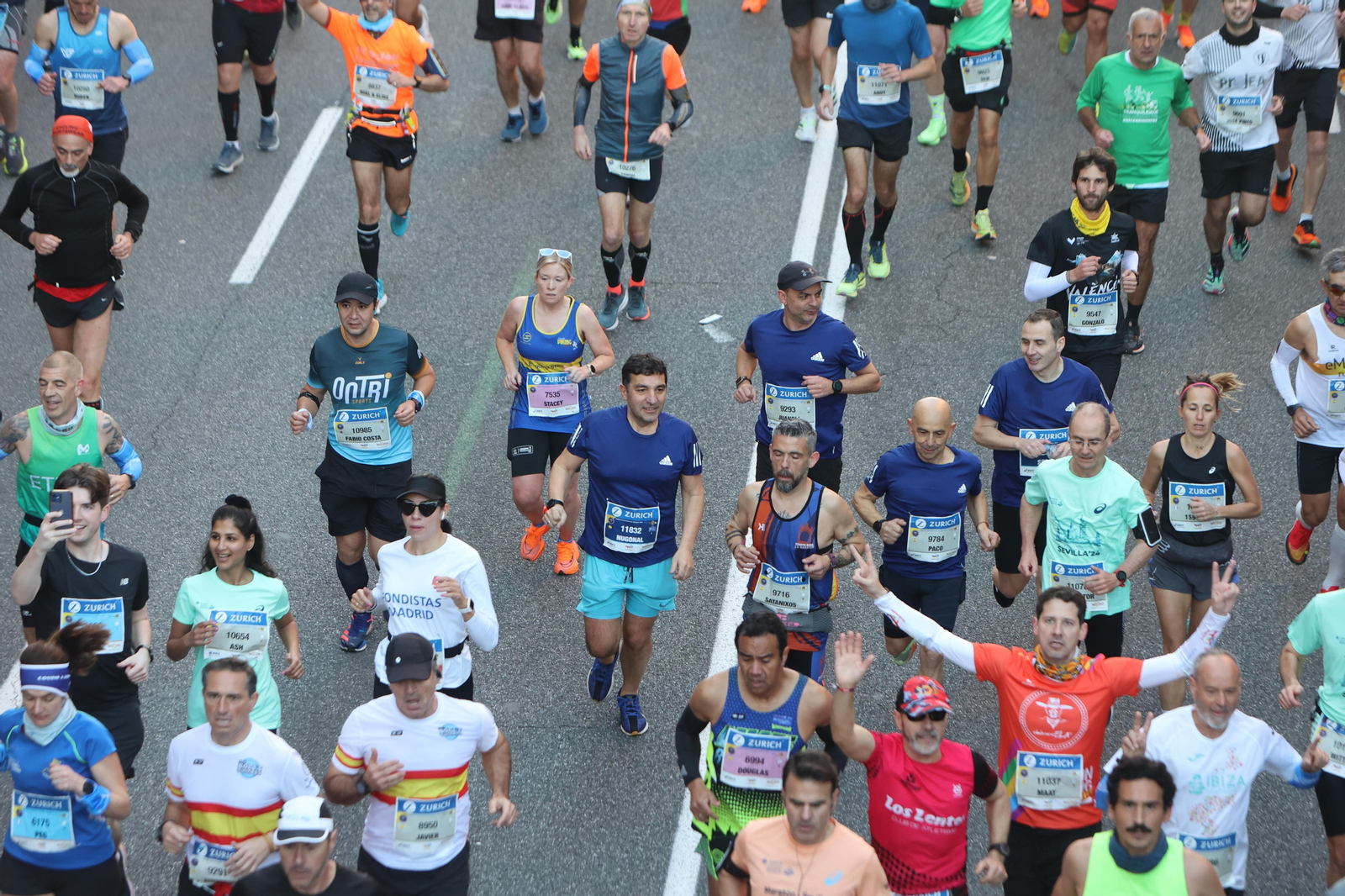 Búscate en la Zurich maratón de Sevilla