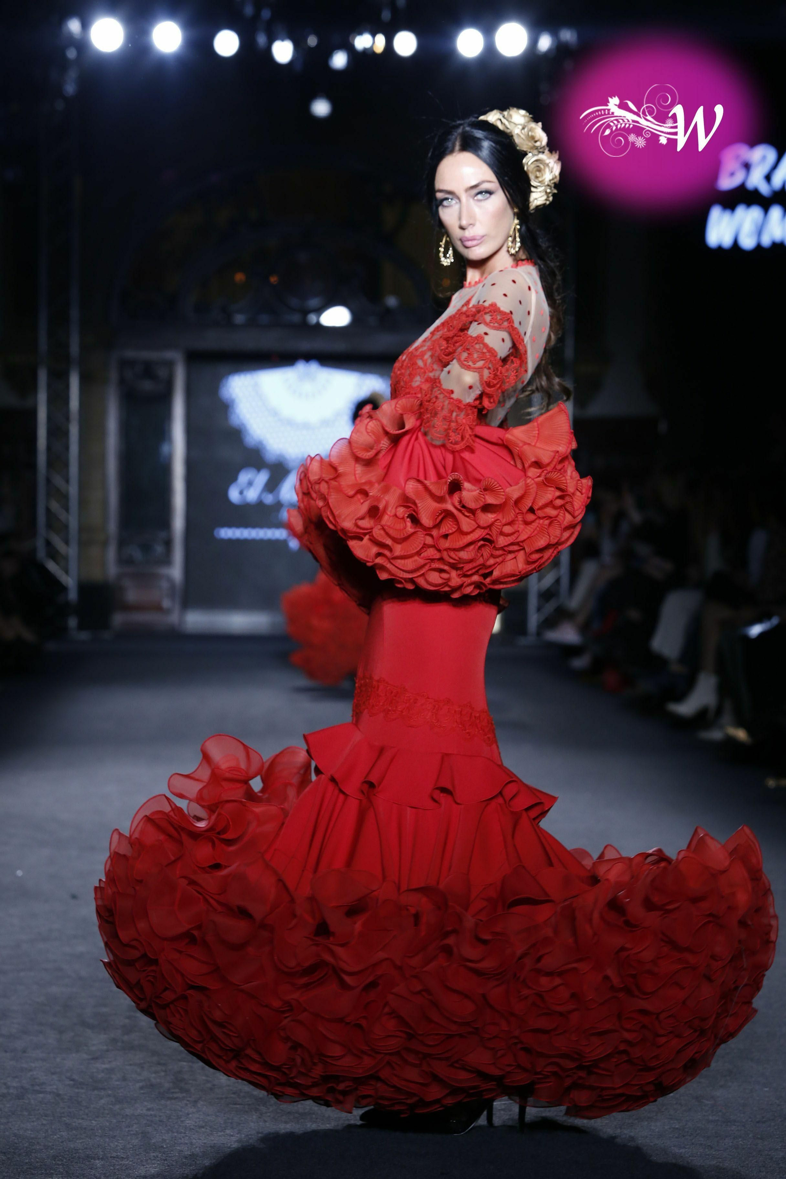 El abanico artesanía expone su colección 2020 en un desfile en We Love Flamenco, todas las fotos