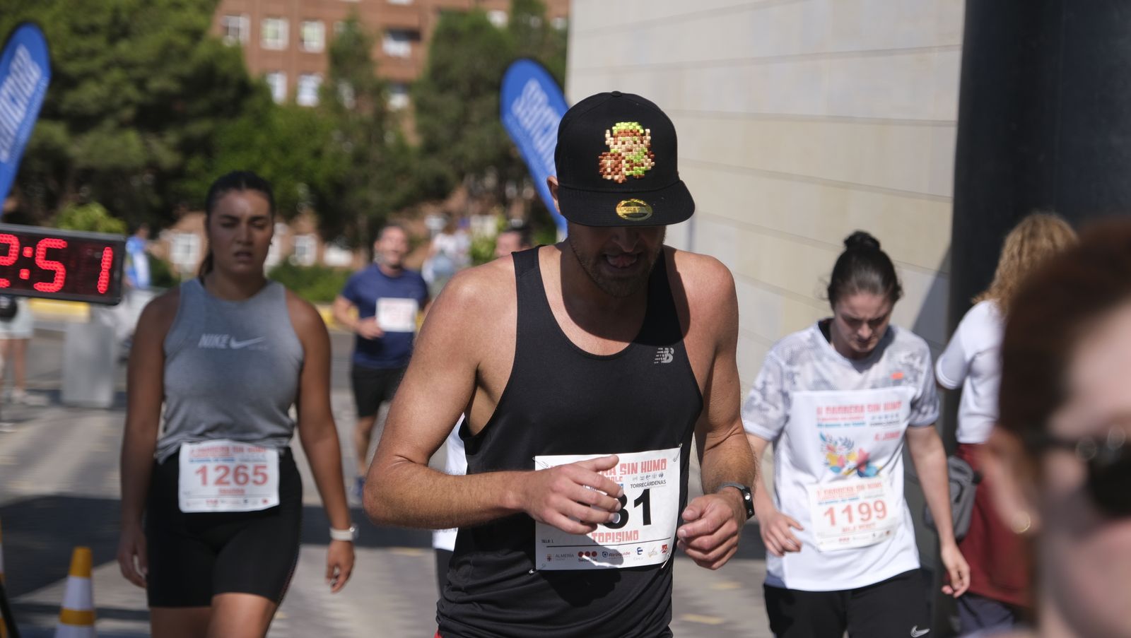 Imágenes de la II Carrera Sin Humo, en Almería