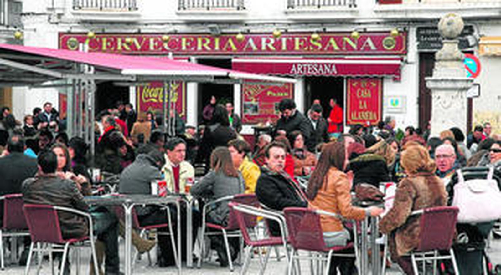 La pretensión municipal es dar mayor protagonismo al peatón sobre el vehículo particular en el centro urbano.