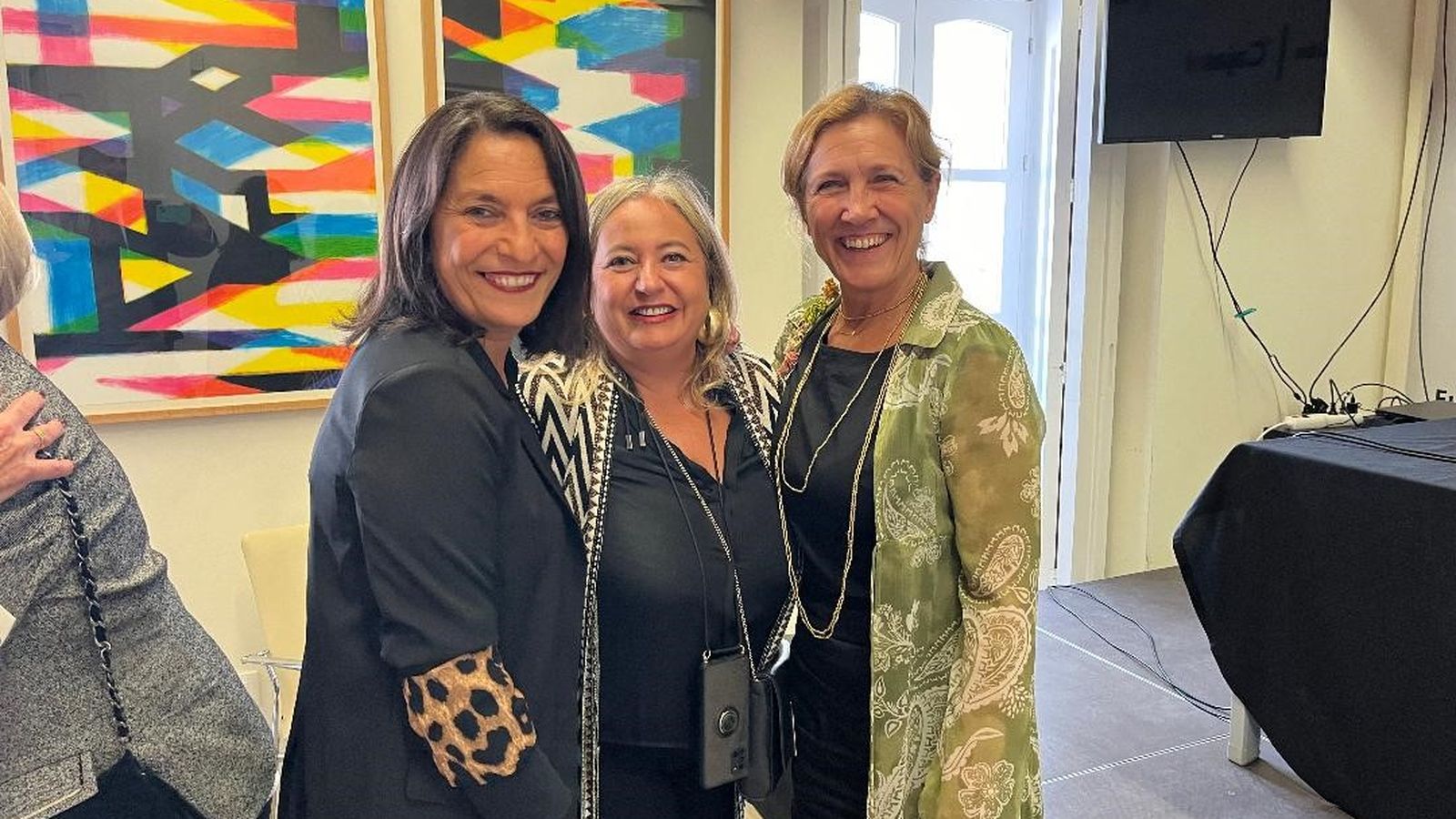 Ana Bueno, Inmaculada Macías e Isa Cadenas coincidieron en el acto.