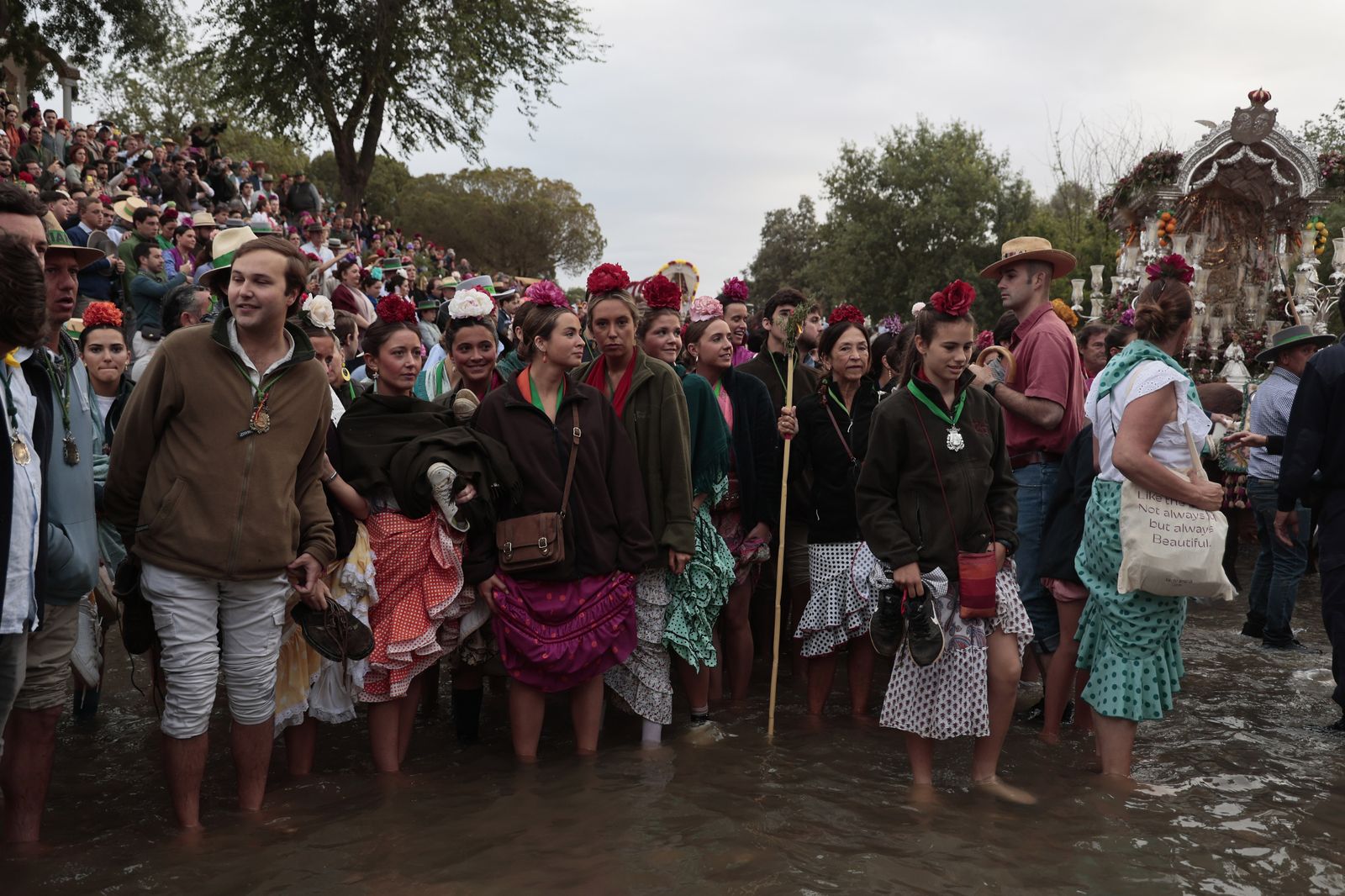 Las mejores imágenes del paso de Sevilla y Triana por el Quema