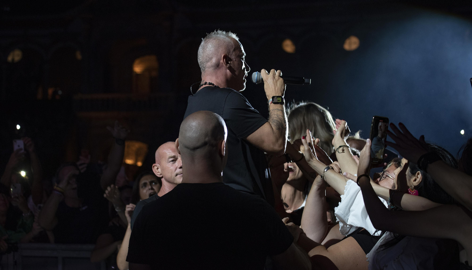 Las imágenes del concierto de Eros Ramazzotti en Sevilla