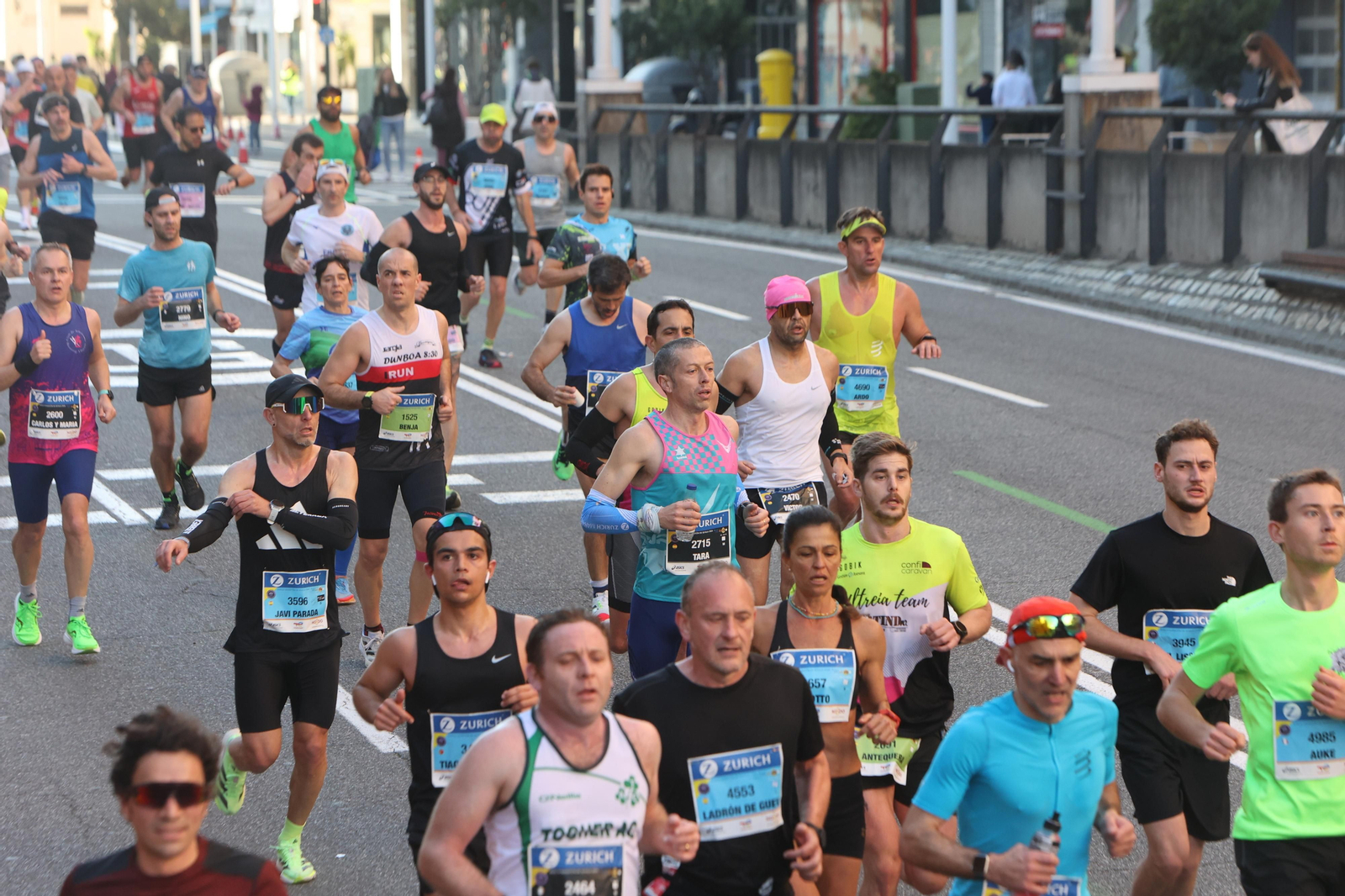 Búscate en la Zurich maratón de Sevilla