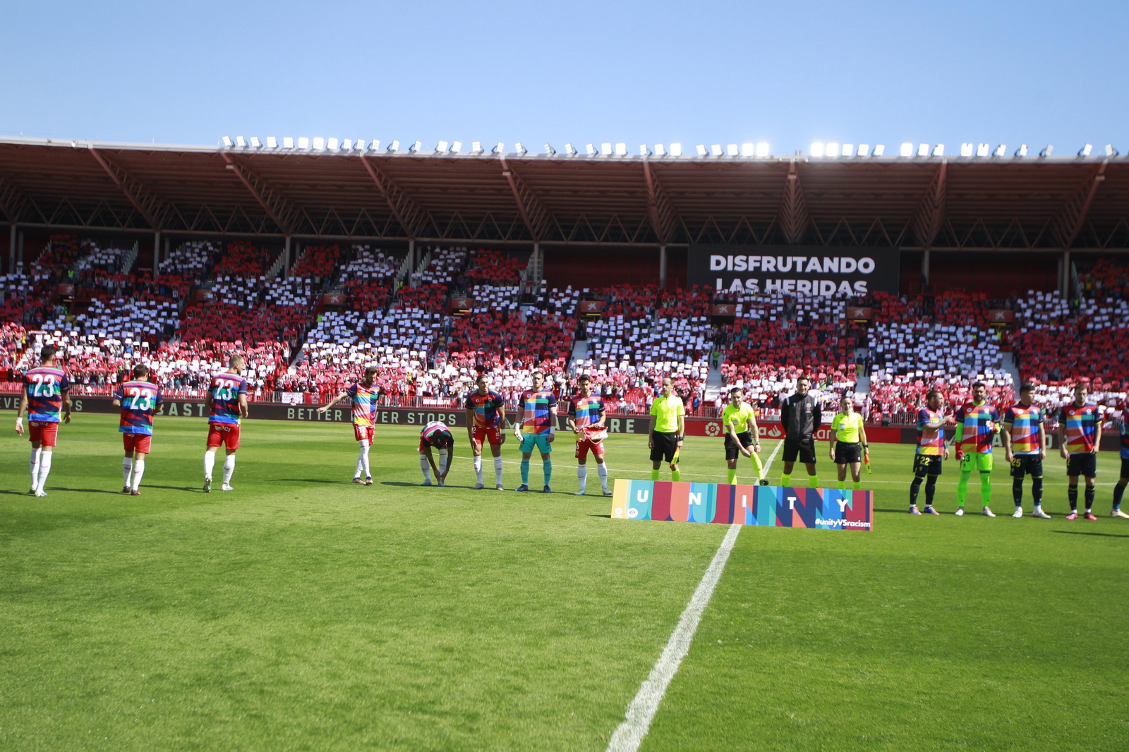 Imágenes del partido de la Liga Santander U.D. Almería-Cádiz C.F.