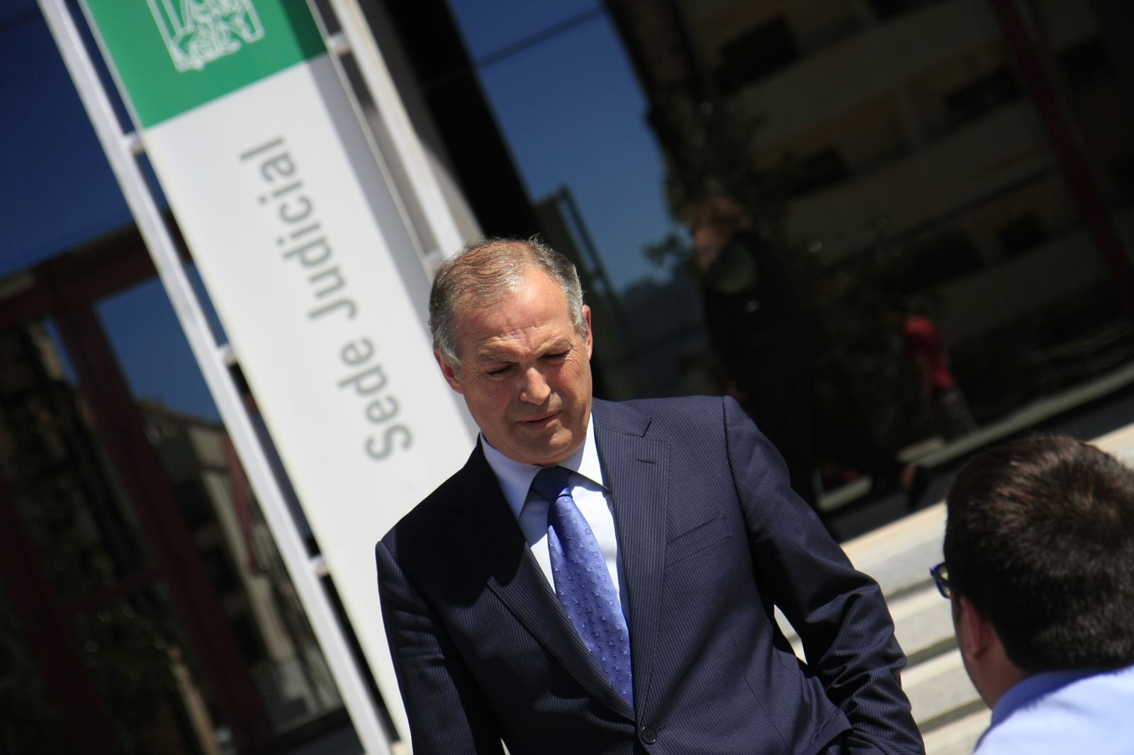 Antonio Marín Lara a la salida de los juzgados de Ronda.