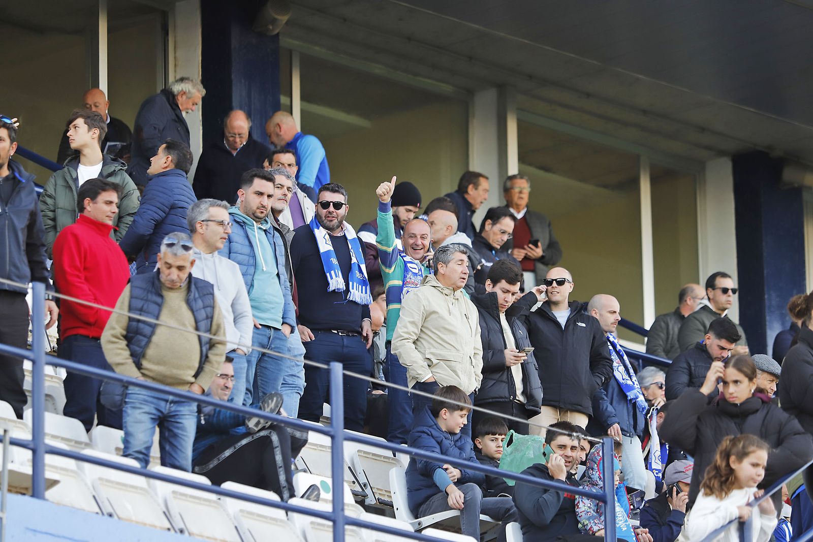 Imágenes del ambiente en el encuentro entre el Recreativo de Huelva y el Real Murcia