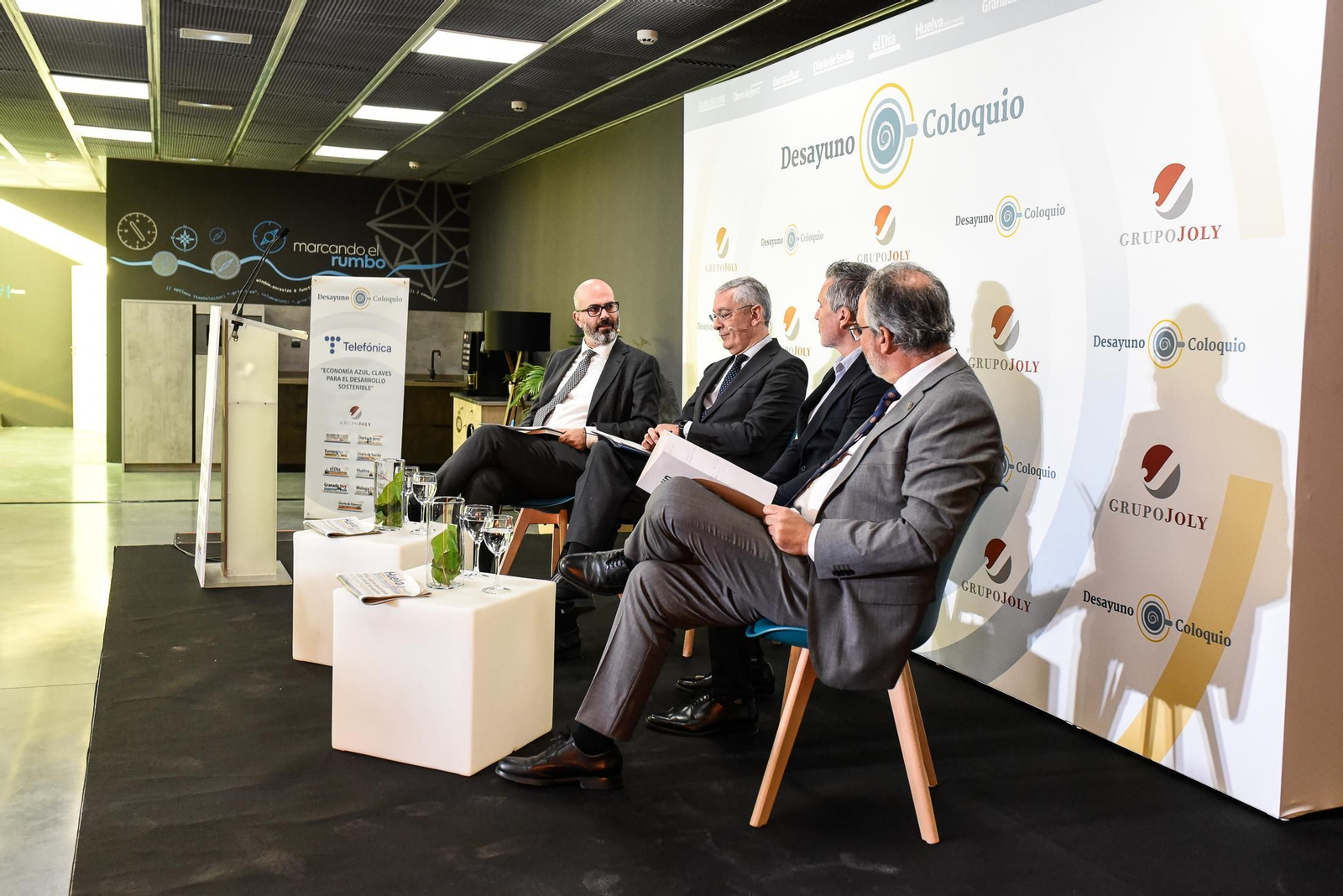 Imágenes del Desayuno Coloquio "Enomía azul, claves para el desarrollo sostenible" organizado por el Grupo Joly