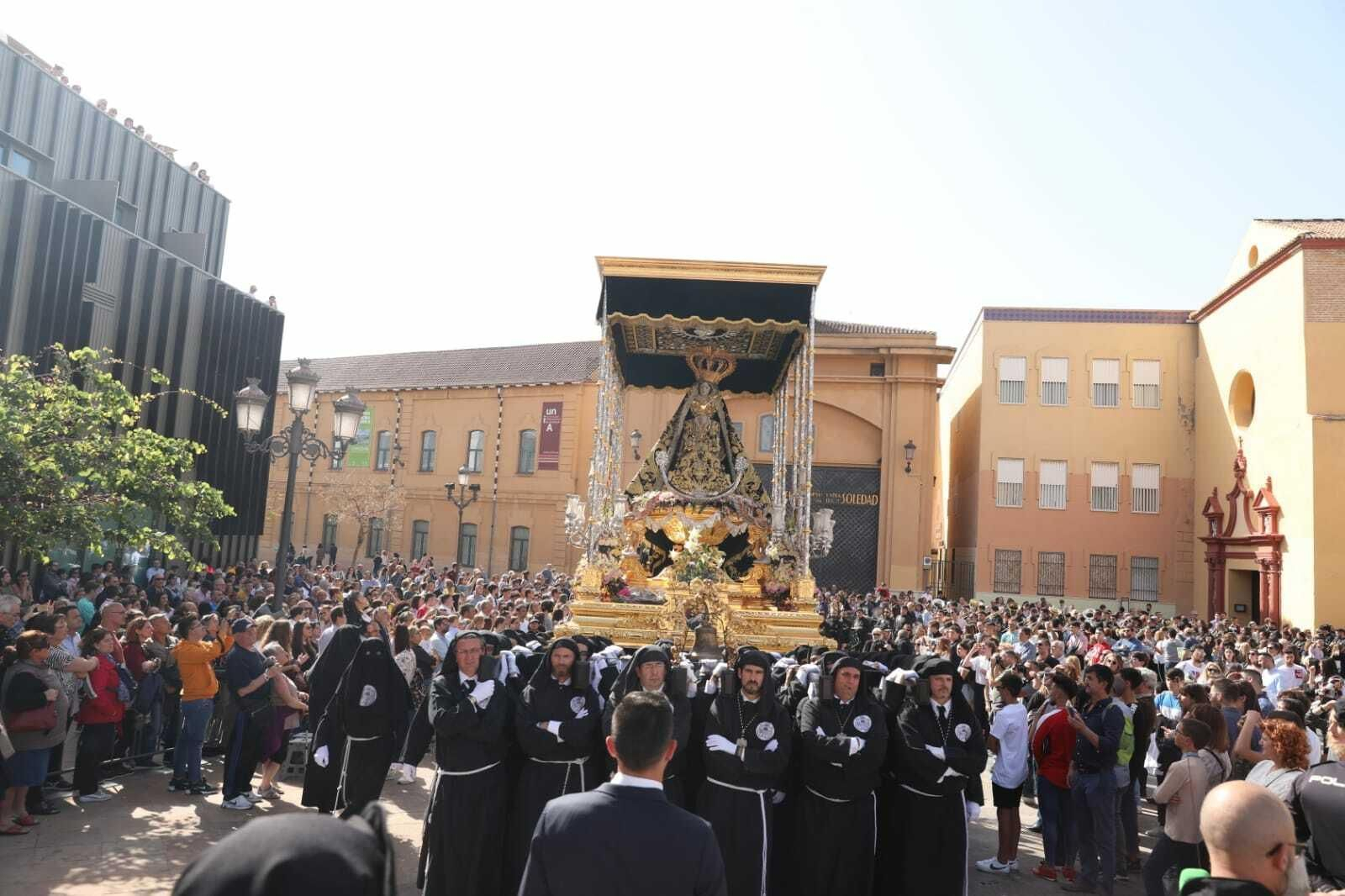 Las fotos de Dolores del Puente en el Lunes Santo en Málaga