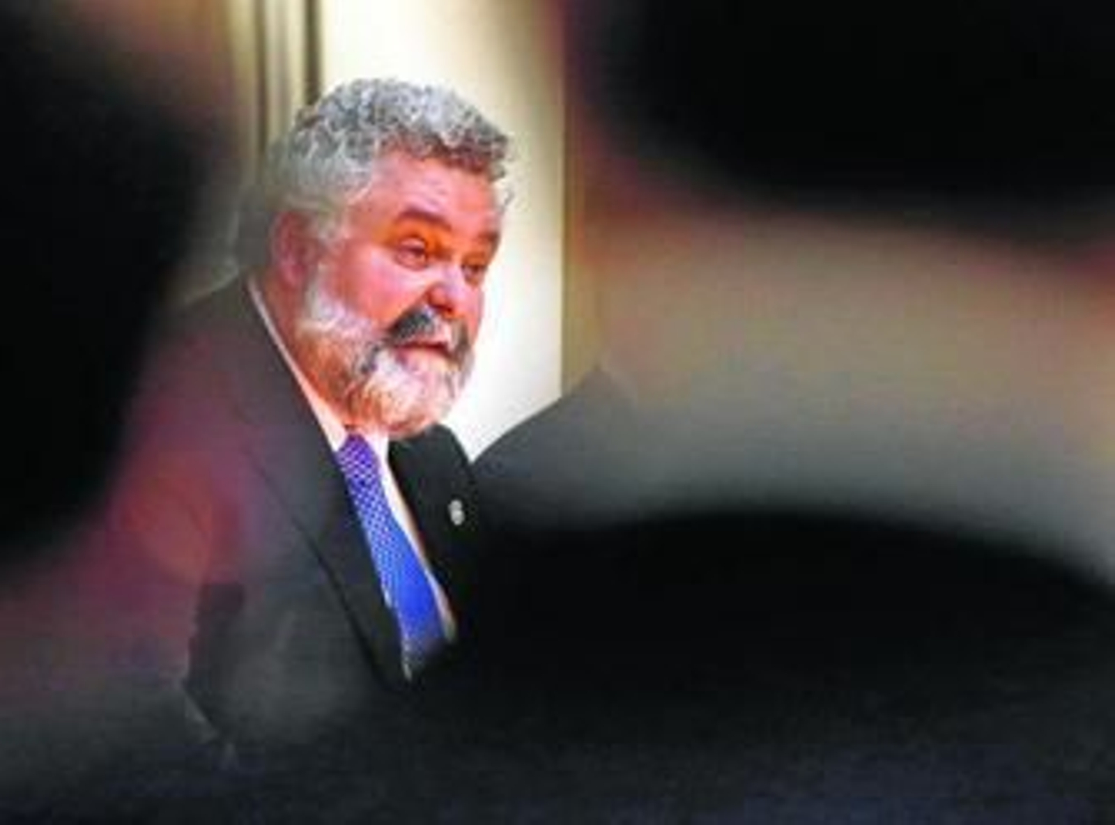 García Calderón asume la presidencia de la centenaria institución.