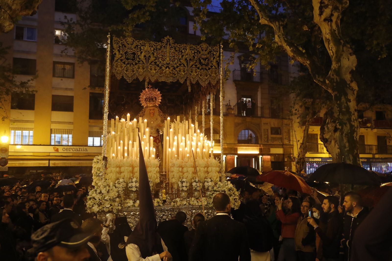 Fotos de Las Aguas el Lunes Santo en la Semana Santa de Sevilla