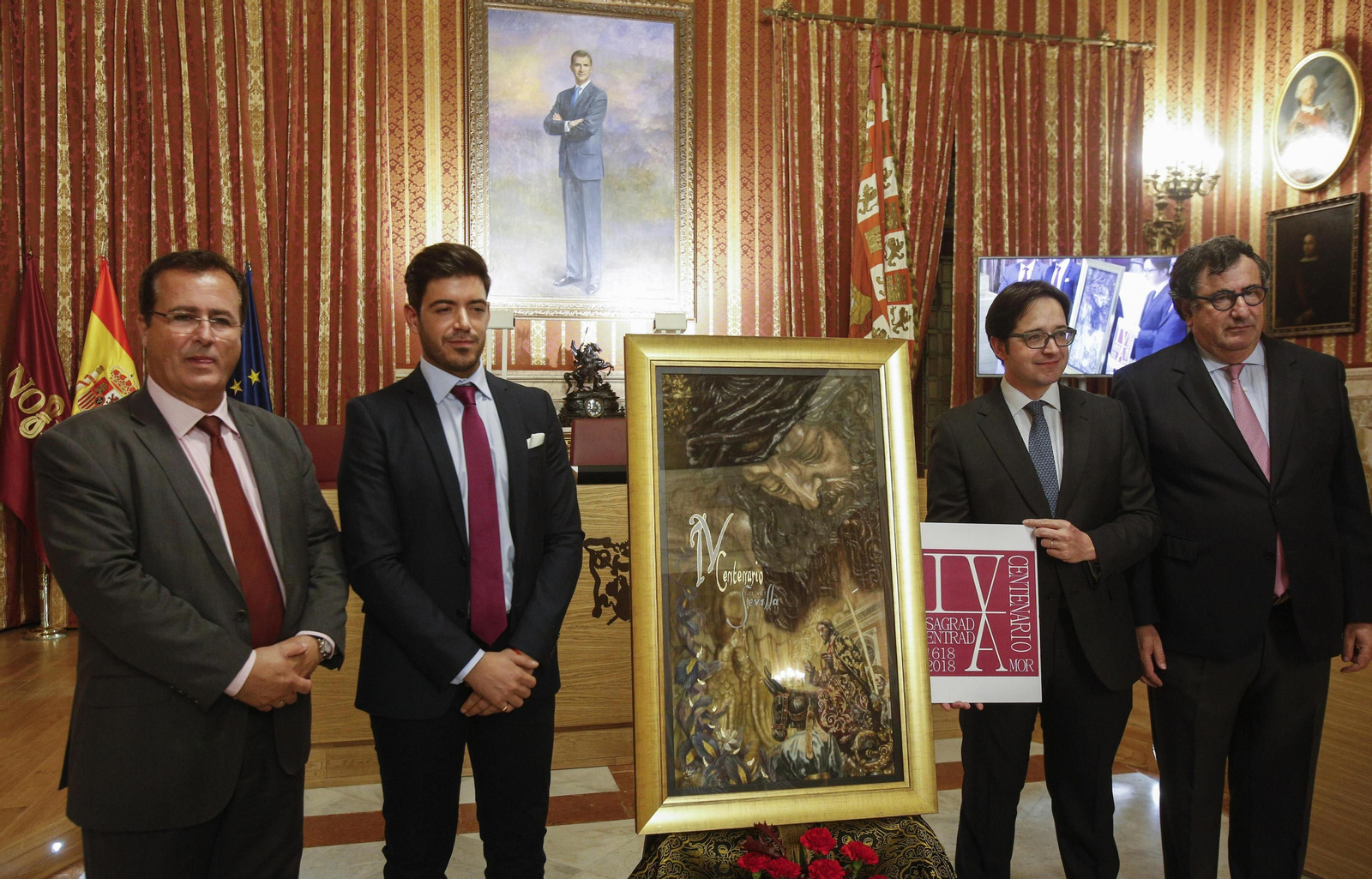 El cartel conmemorativo, obra de Manuel Peña; y el logo; diseñado por Luis Torres Begines, fueron presentados ayer en el Salón Colón del Ayuntamiento.