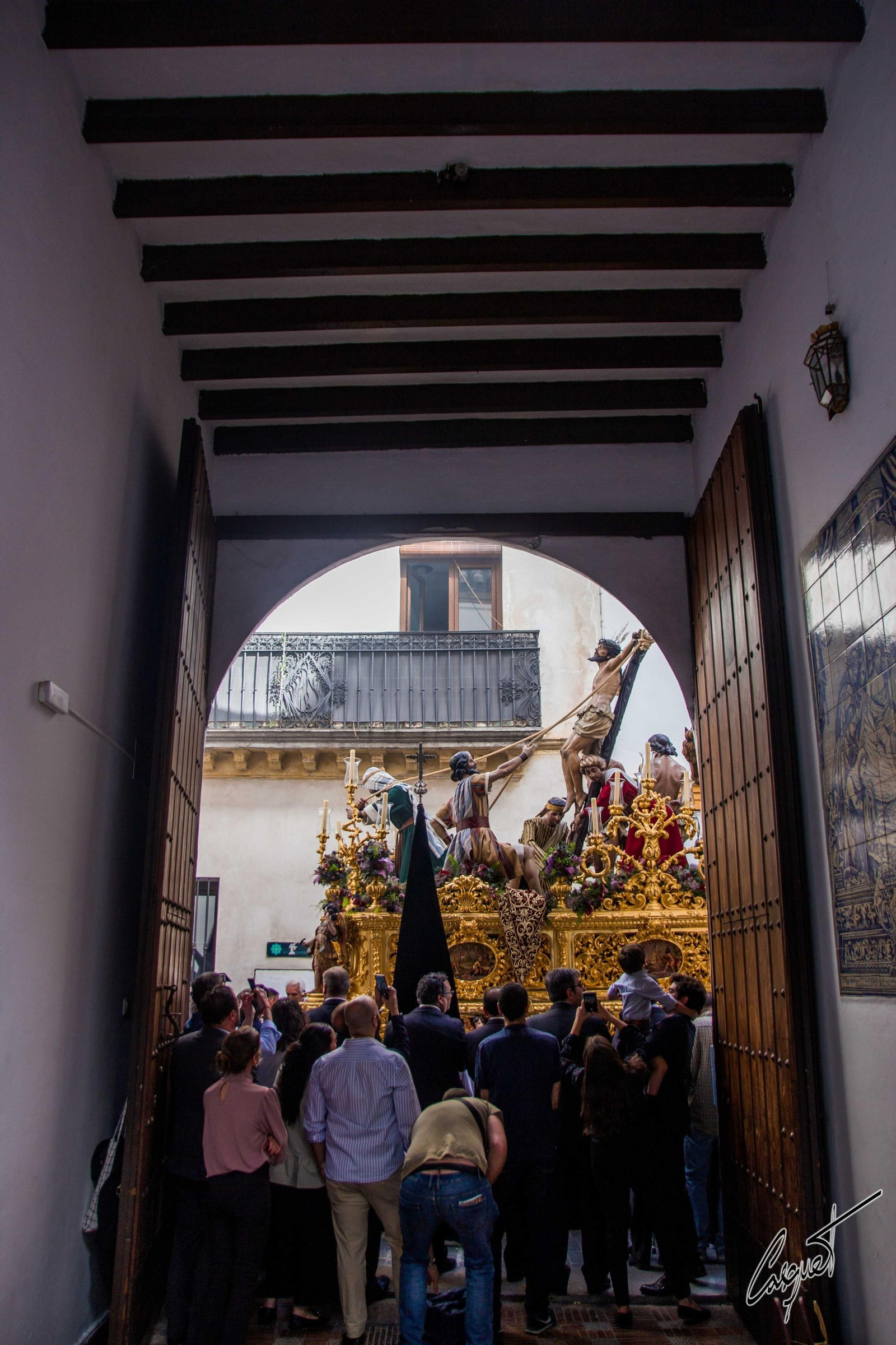 El cortejo pasó ante el Convento de la Paz, sede de La Mortaja