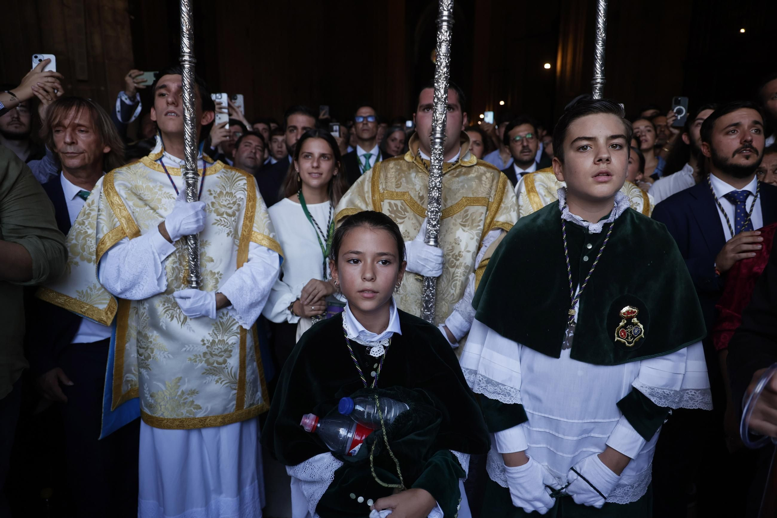 las imágenes de la procesión de la Esperanza de Triana a la Catedral