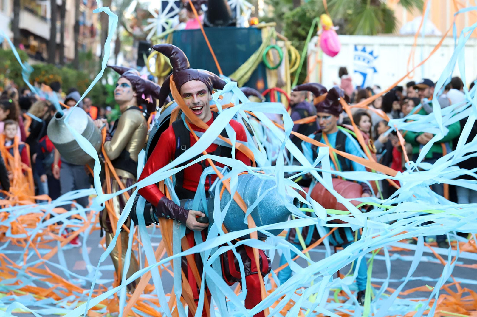 Imágenes de la cabalgata de los Reyes Magos de Huelva