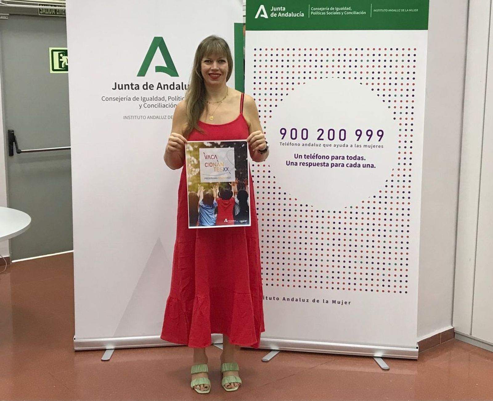 Lourdes Arroyo presenta en Córdoba el programa 'Vacacionantes'.