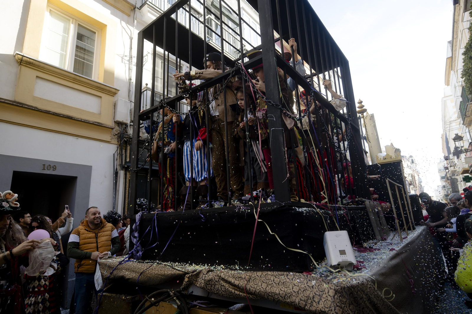 Búscate en las imágenes de la cabalgata de carnaval del Puerto de Santa María