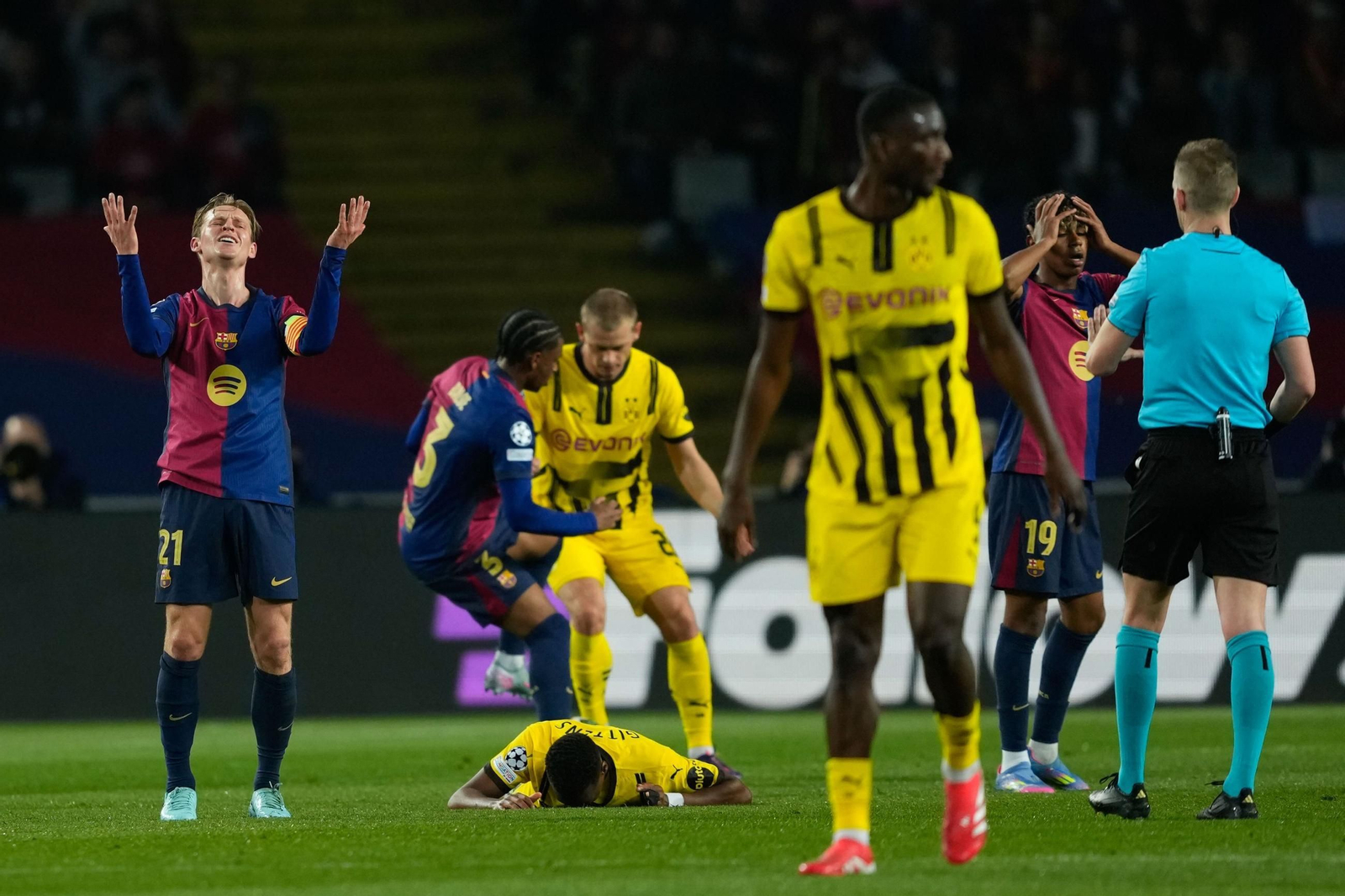 Las mejores fotos del Barcelona - Borussia Dortmund