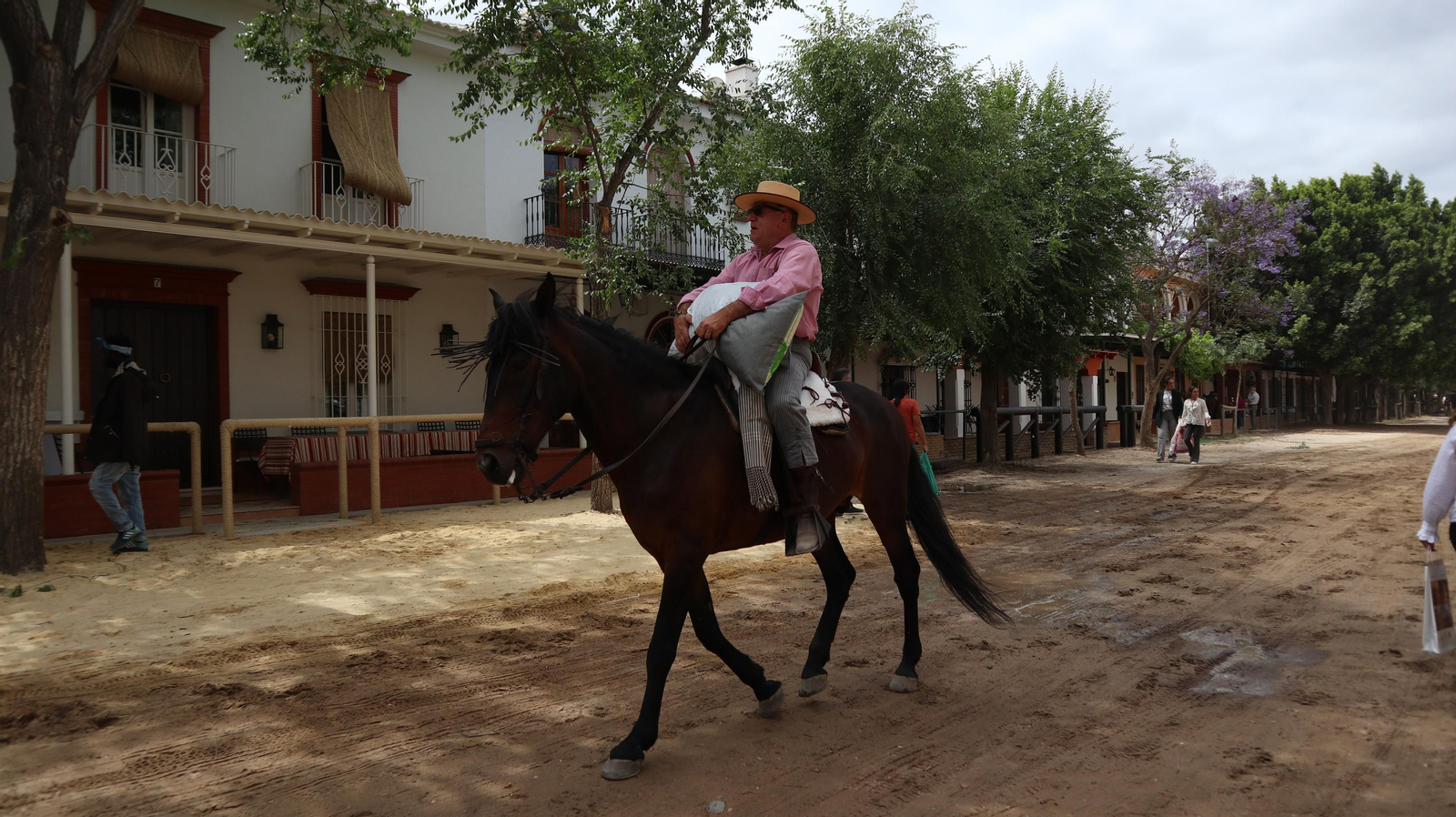 Imágenes del viernes 17 de mayo en EL Rocío