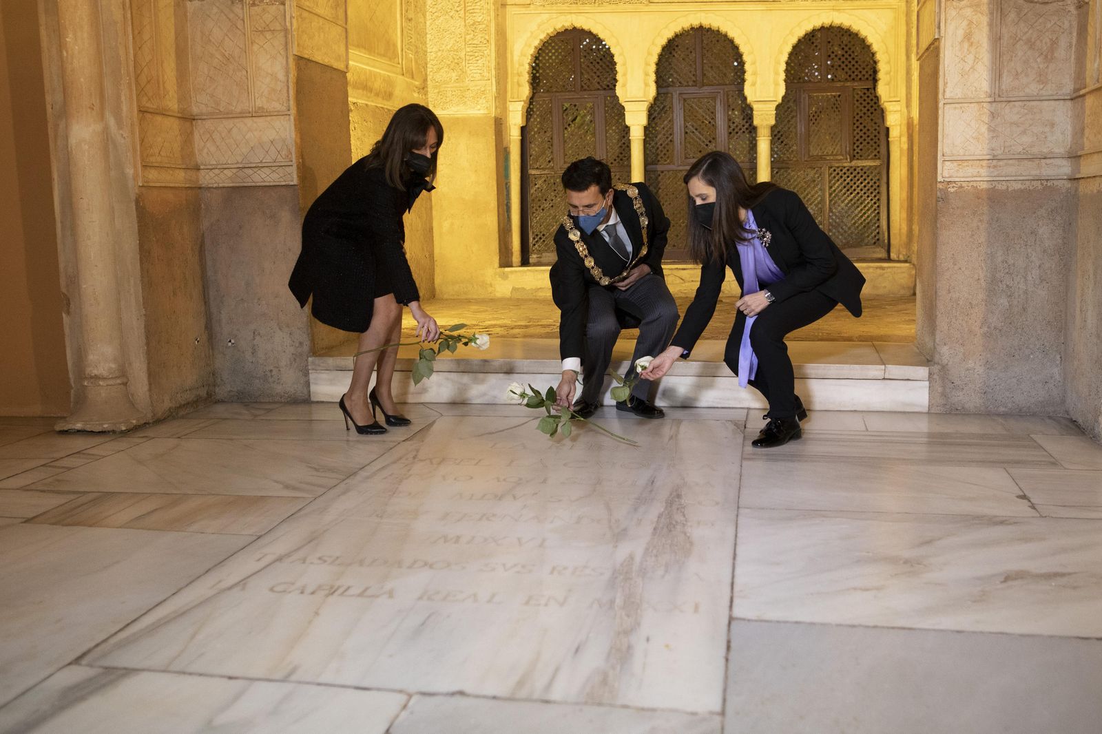 Fotos: el homenaje del quinto centenario del traslado de los restos de los Reyes Católicos