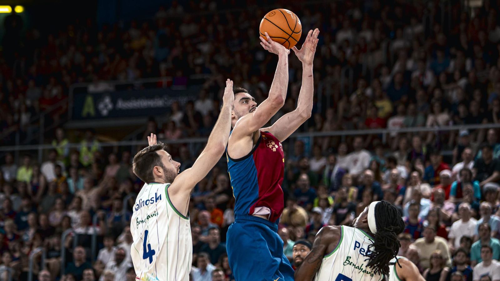 Las fotos del Barça-Unicaja, 2º partido del play off de la ACB