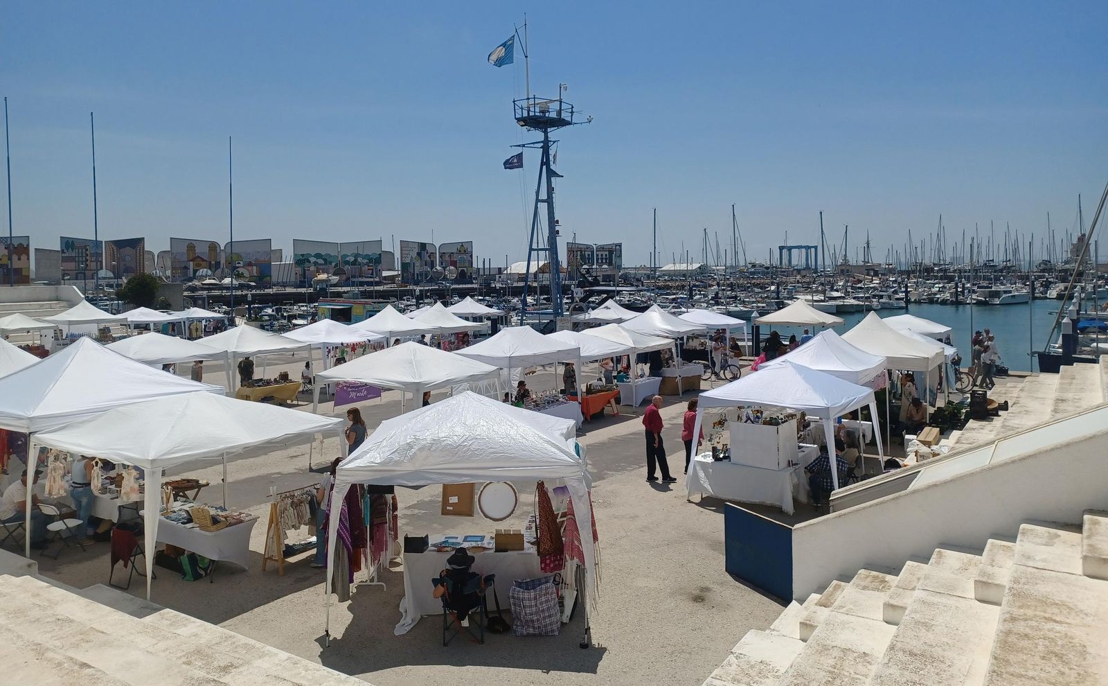 Una imagen del Ecomercado de Puerto Sherry.