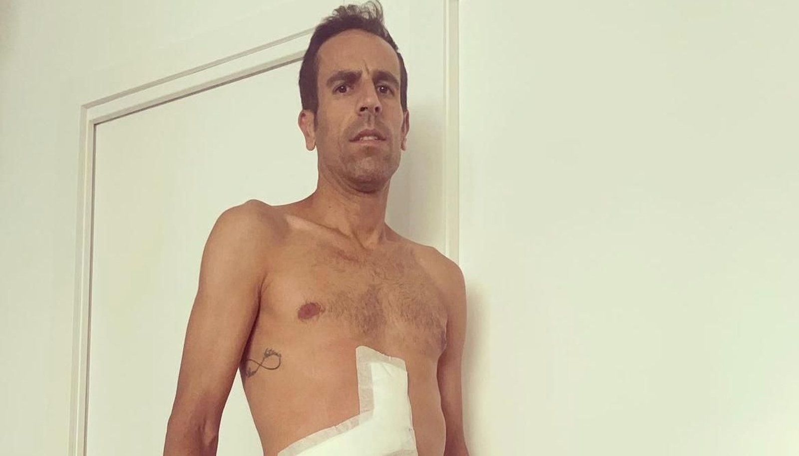 Emilio Martín se recupera tras ser operado.