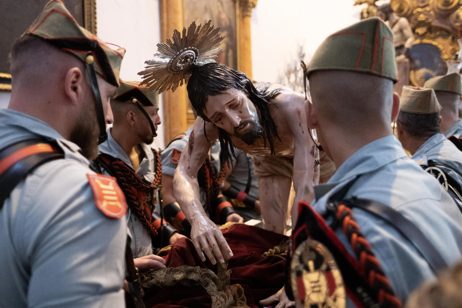 La Legión en el Miércoles Santo de Antequera, en imágenes