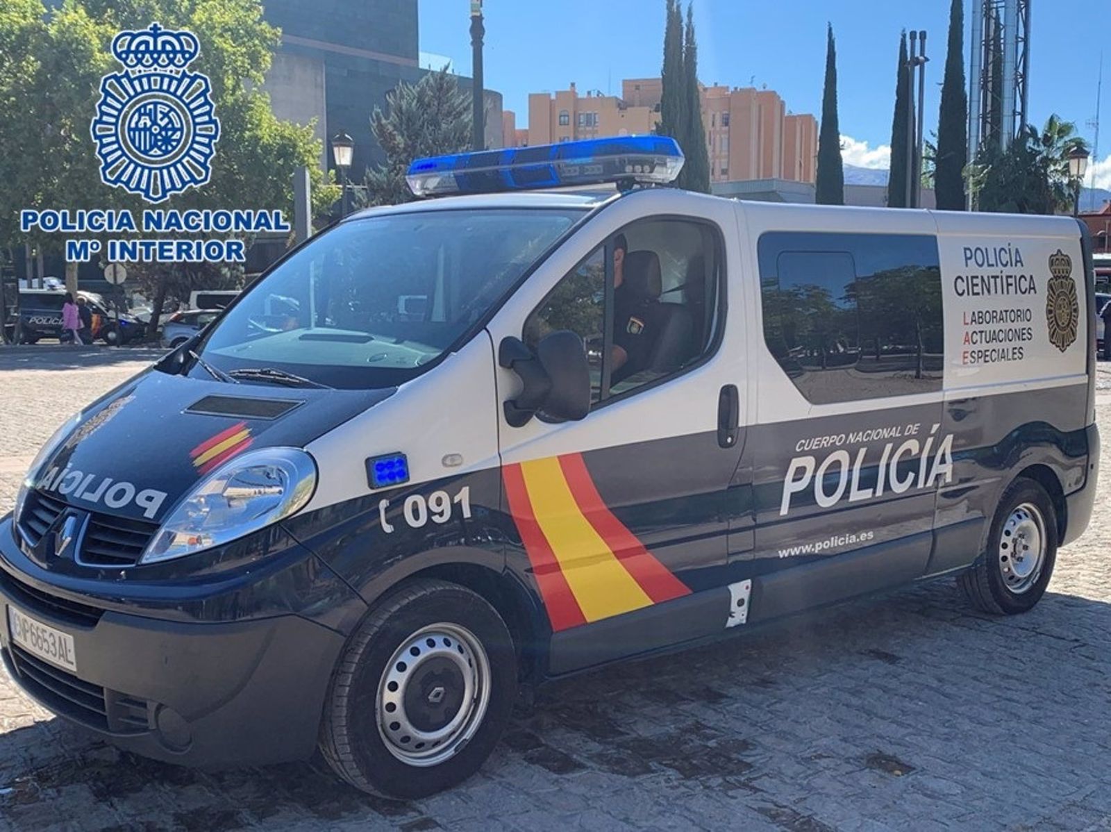 Detenido un joven por un robo con fuerza en un bar del centro de Granada