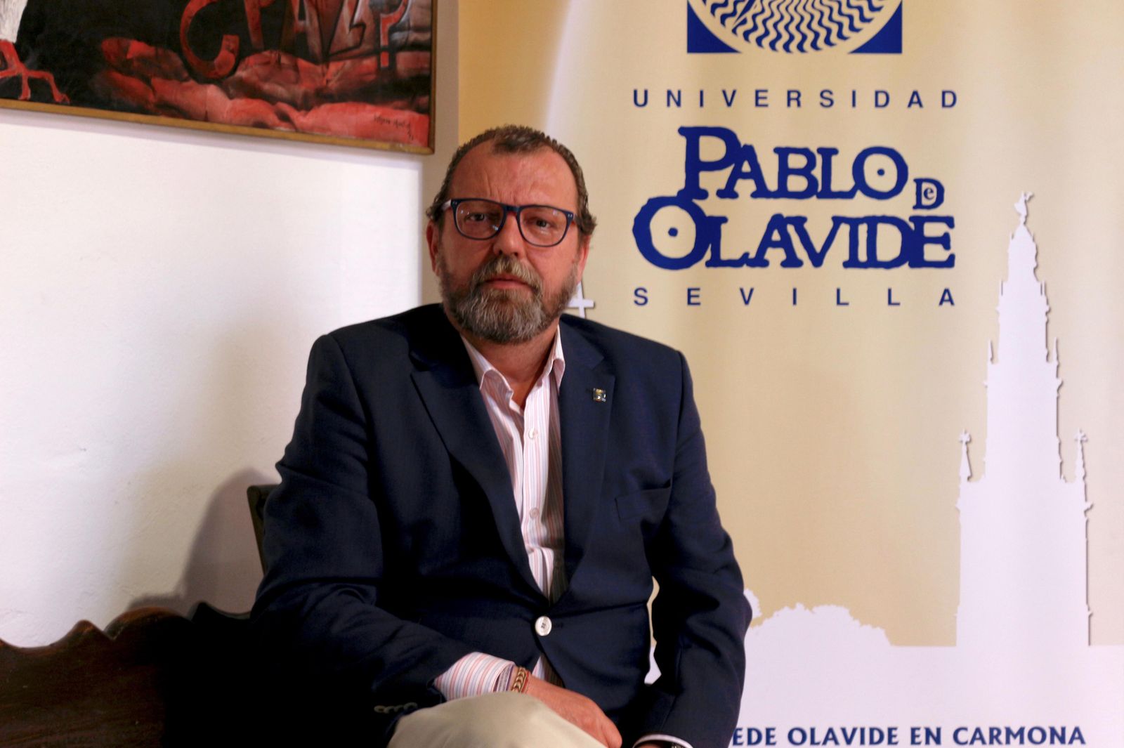 El director de la sede de la UPO en Carmona-Rectora Rosario Valpuesta, Francisco Hidalgo.