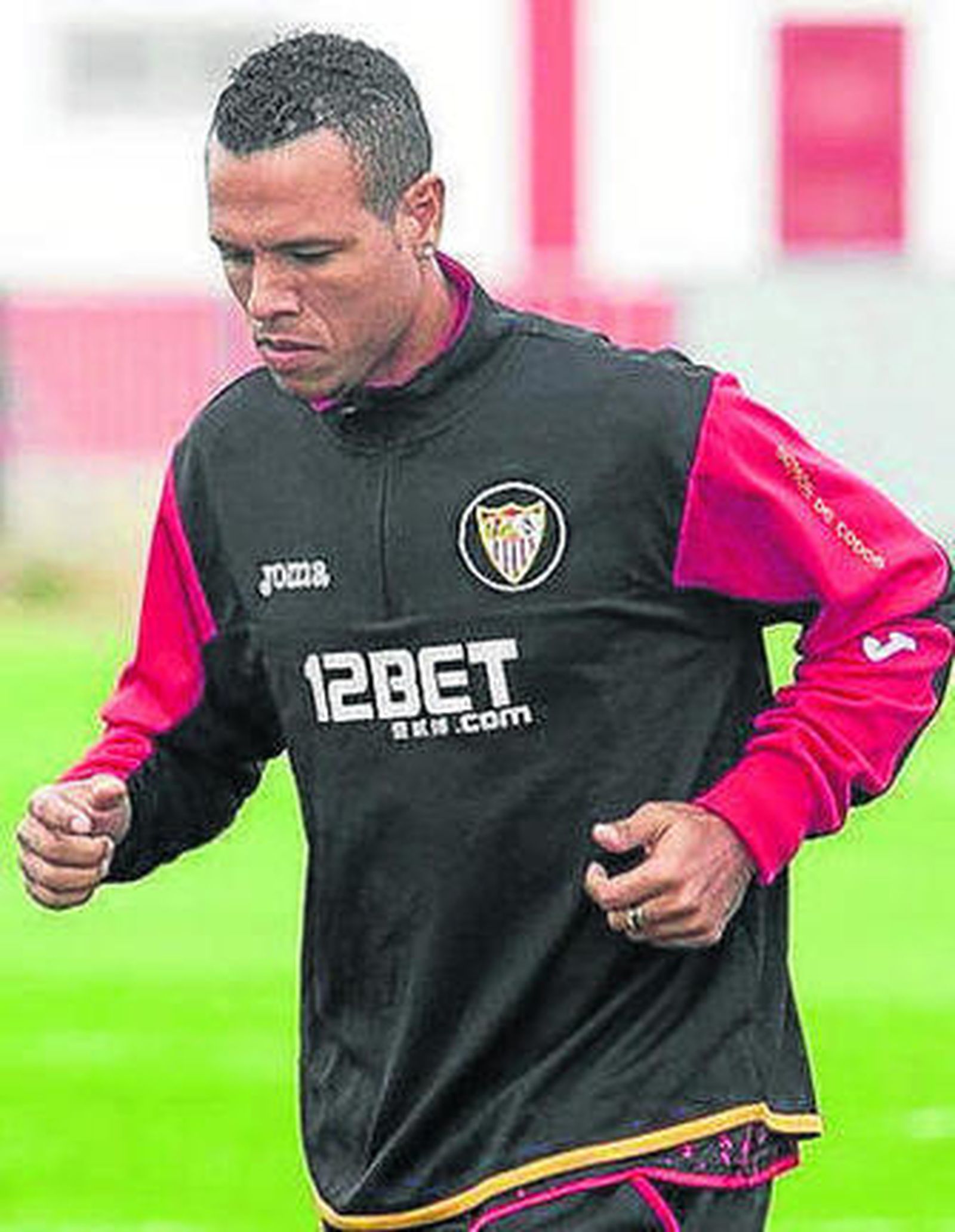 Luis Fabiano.