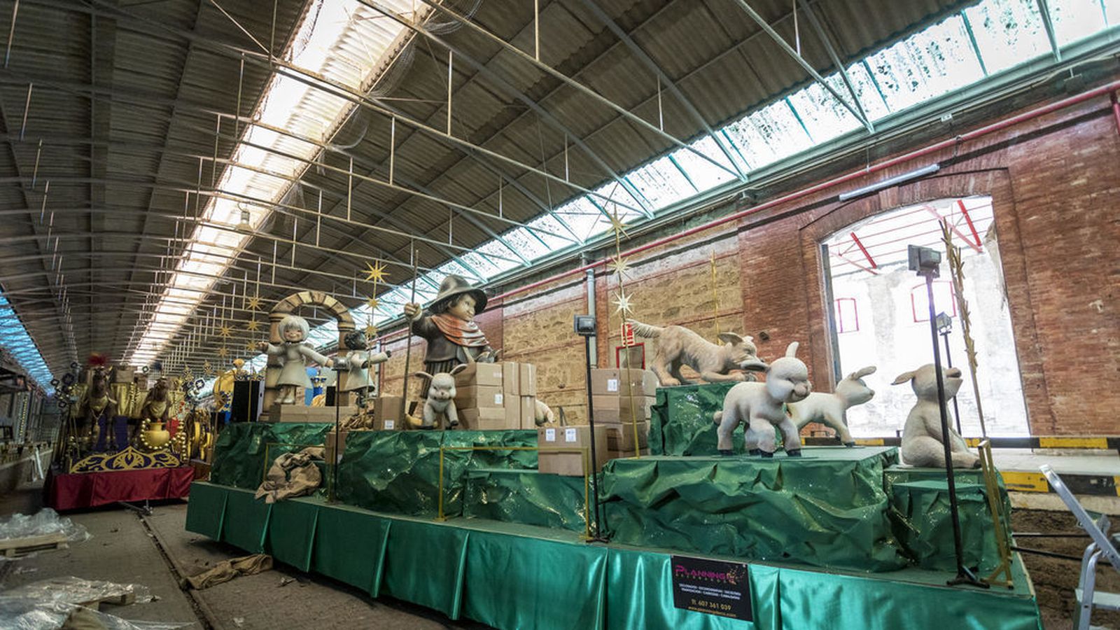 Preparativos de las carrozas de la Cabalgata de Reyes Magos 2019