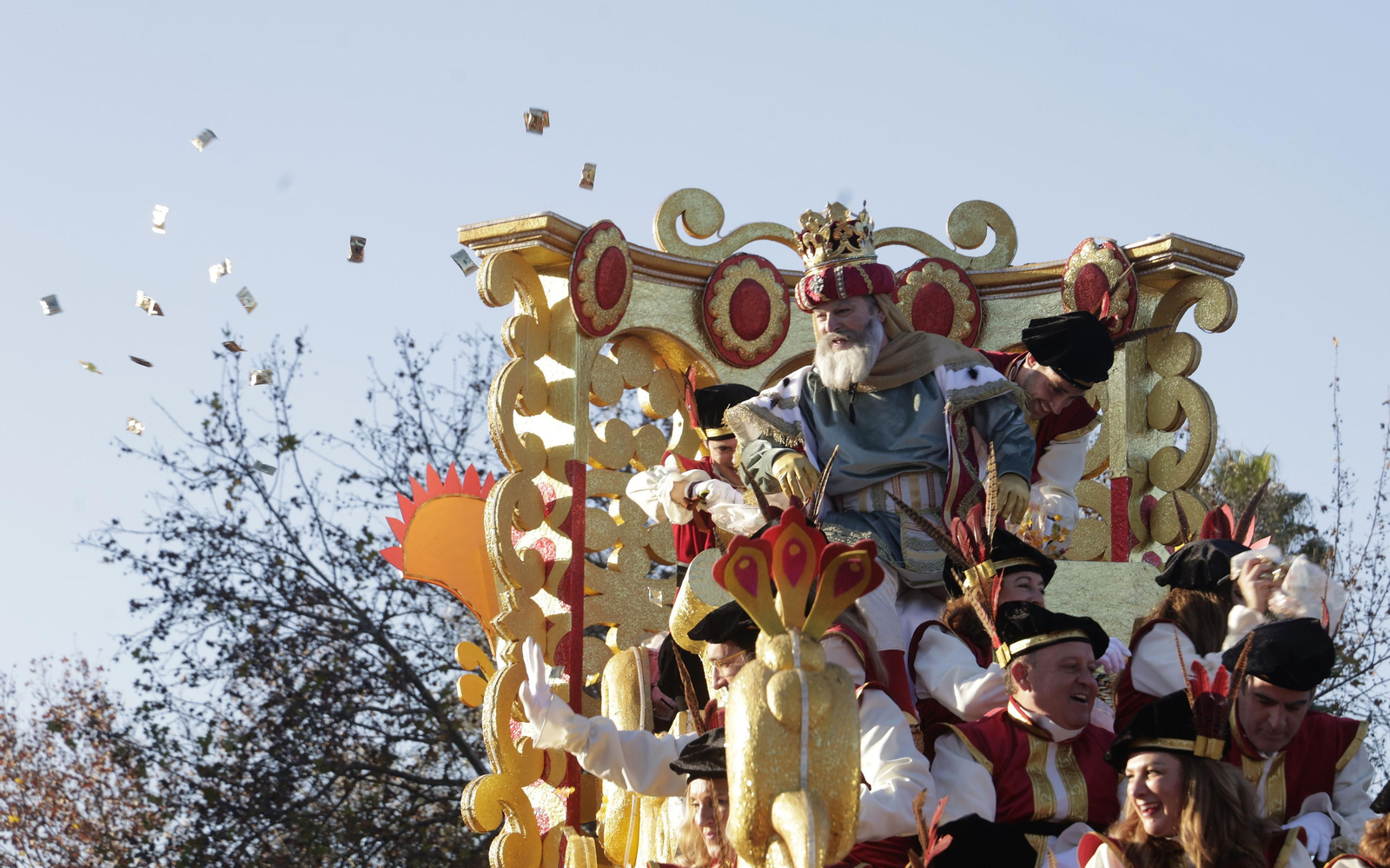 Las imágenes de la Cabalgata de los Reyes Magos en Sevilla