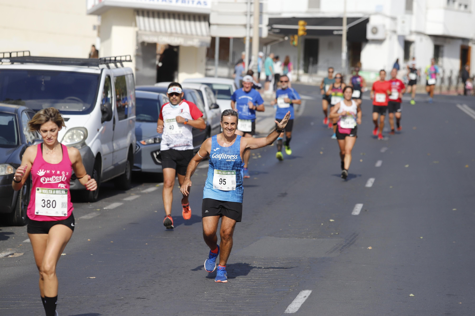 Las imágenes de la vuelta a Huelva de atletismo