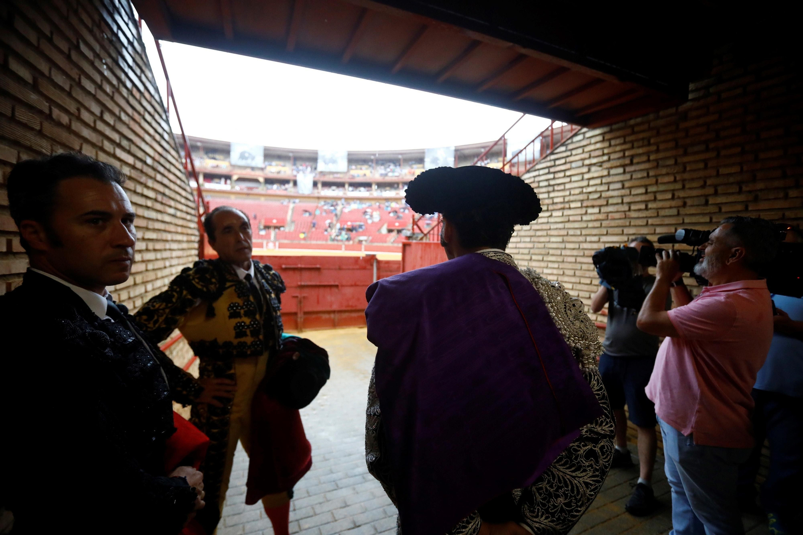La lluvia obliga a aplazar la corrida de toros de este sábado en Córdoba, en imágenes