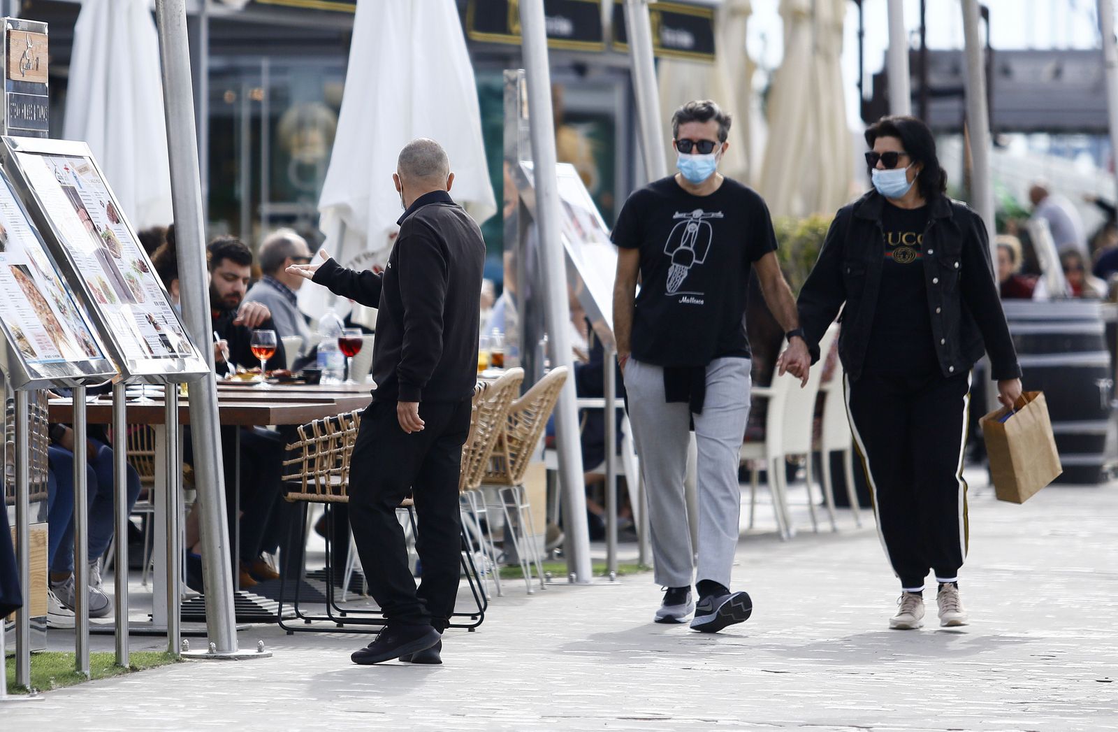 Las fotos de Málaga capital en la reapertura de bares y comercio no esencial