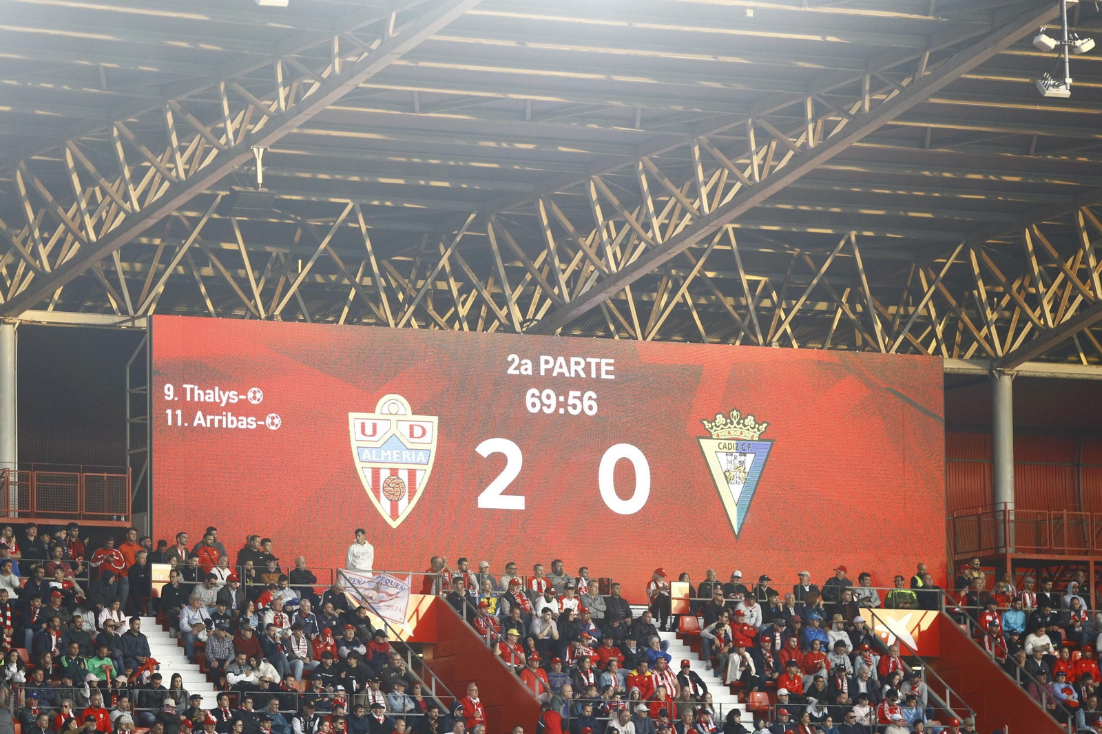 El partido U.D. Almería-Cádiz C.F. en imágenes