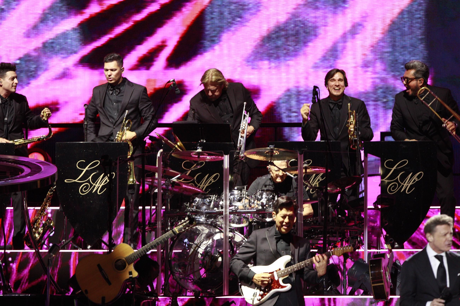 Luis Miguel encandila en su concierto de Roquetas de Mar, en imágenes