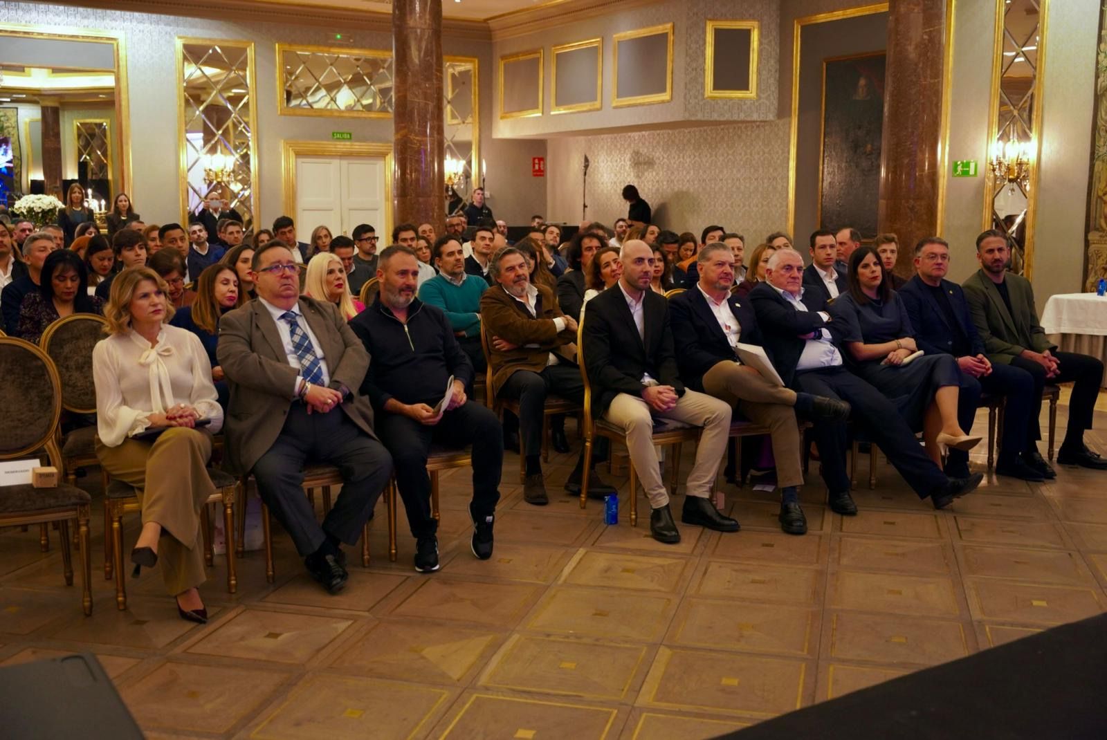 Asistentes a la presentación del ciclo Siente la plaza en Madrid.