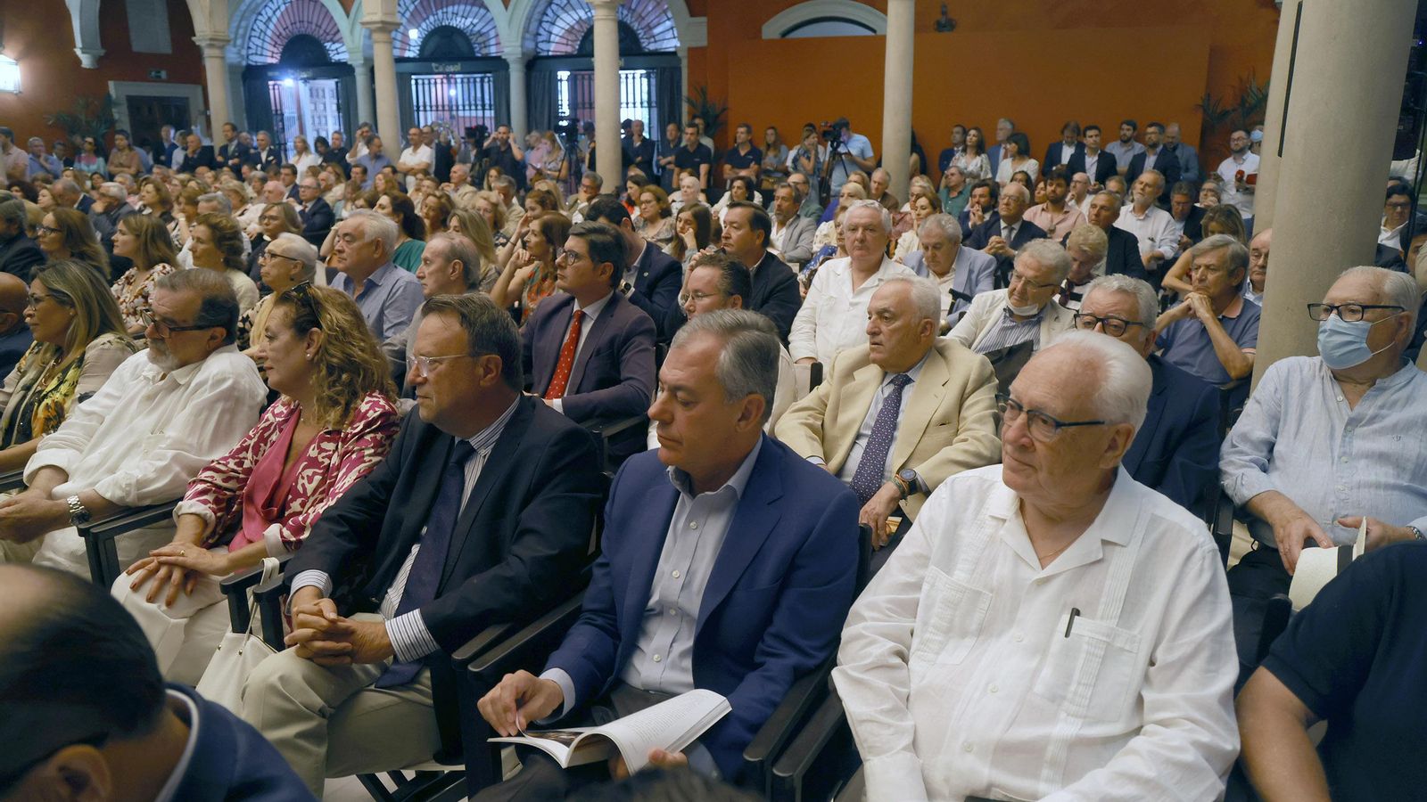 José Rodríguez de la Borbolla, Felisa Tomás, Alfredo Sánchez Monteseirín, José Luis Sanz y Jaime Raynaud.