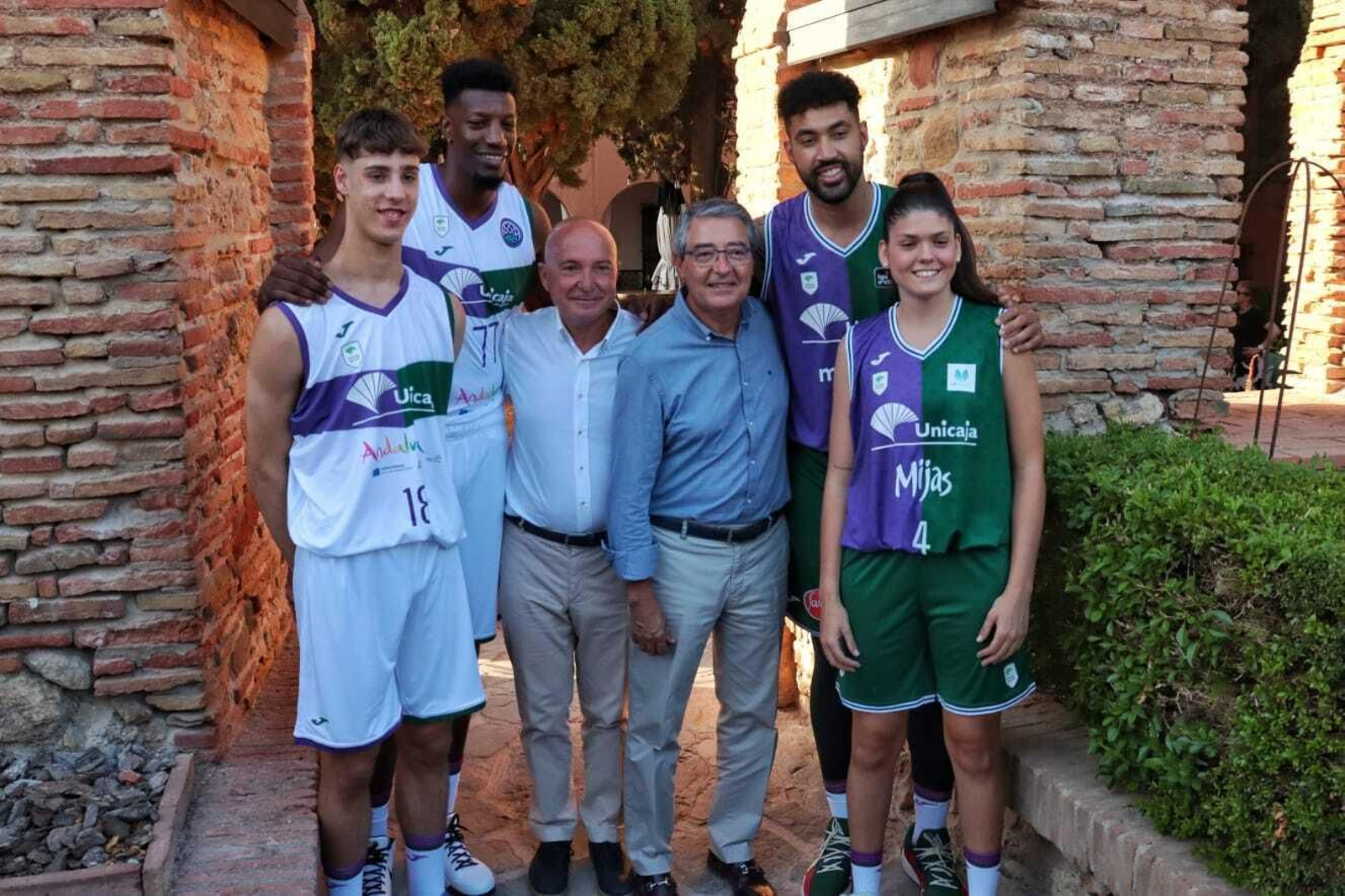 Las fotos de las nuevas camisetas del Unicaja 2023/2024