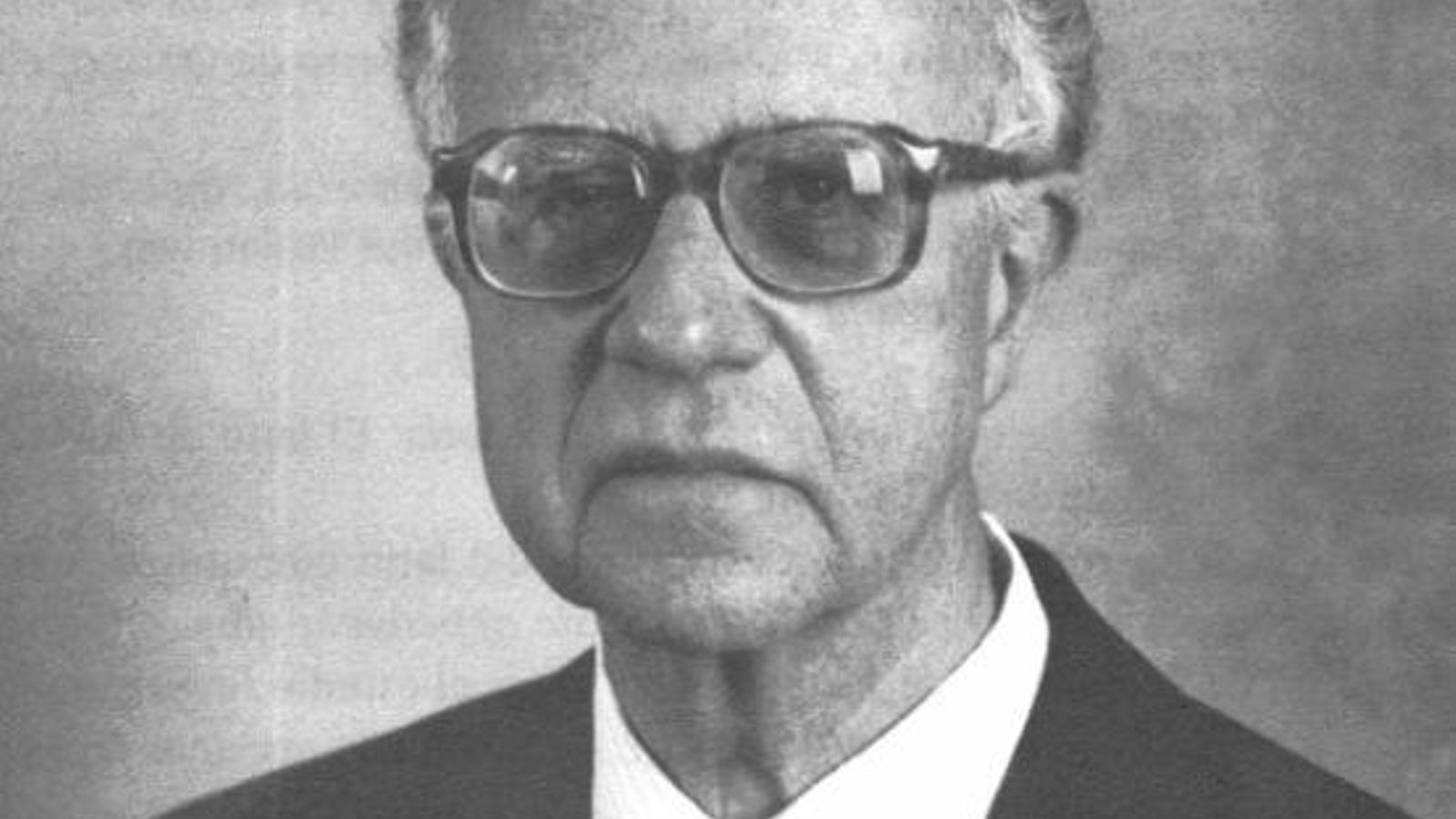 Manuel Sotomayor Muro.