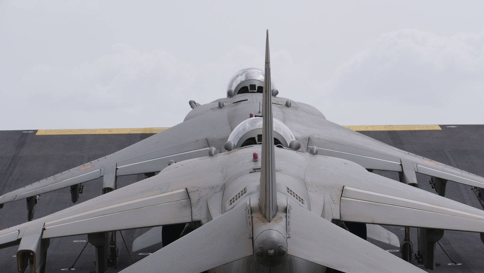 Fotogalería de la visita al portaaviones Juan Carlos I. Puerto de Almería.